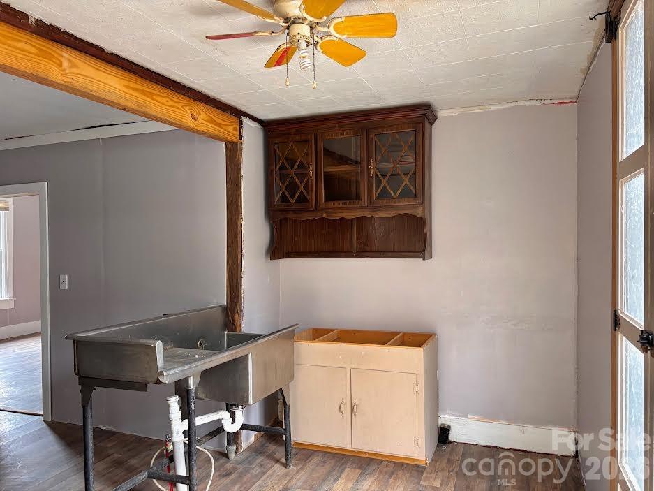 117 Lookout Road — Asheville