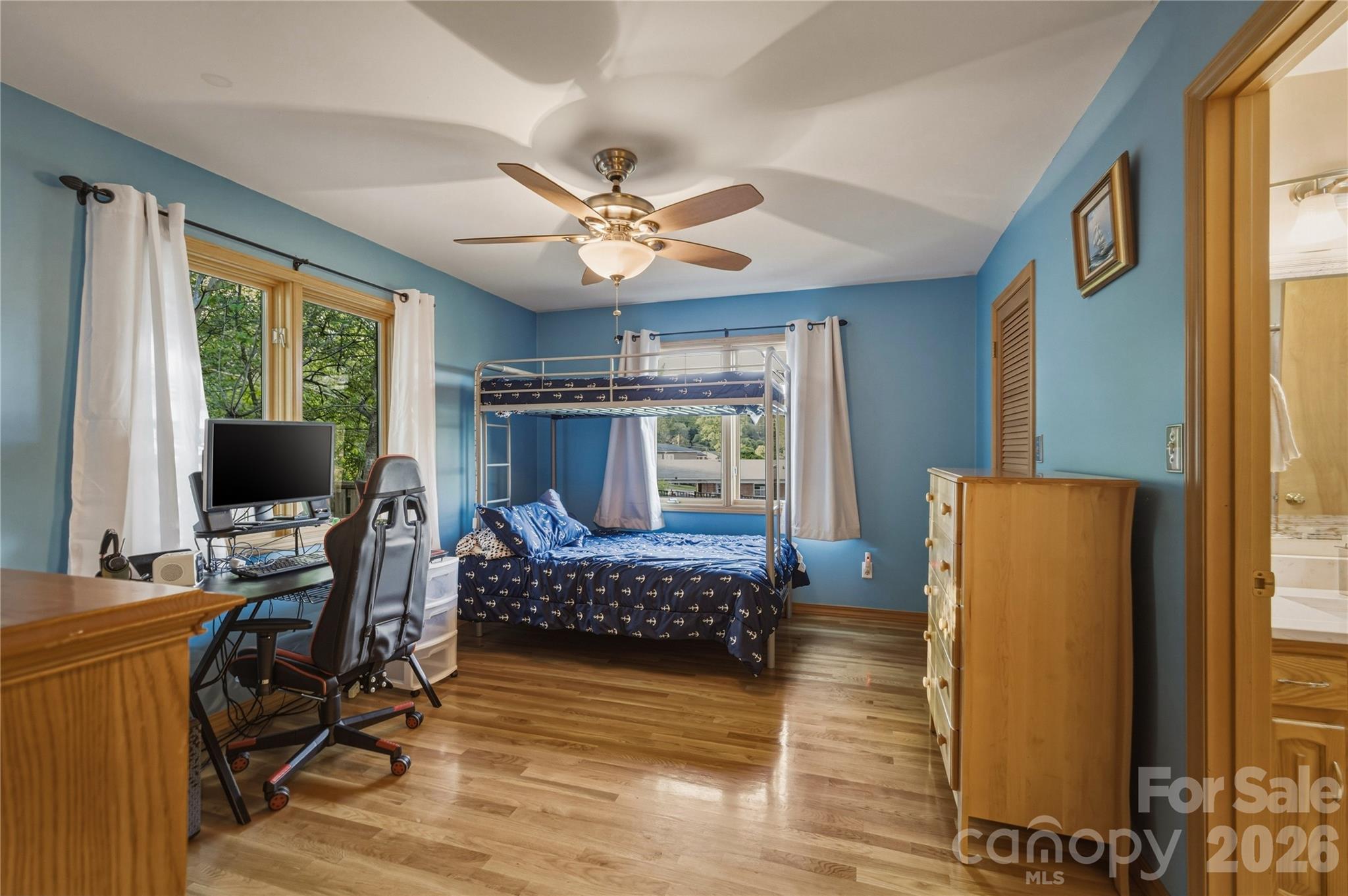 213 Hospital Avenue — Lenoir