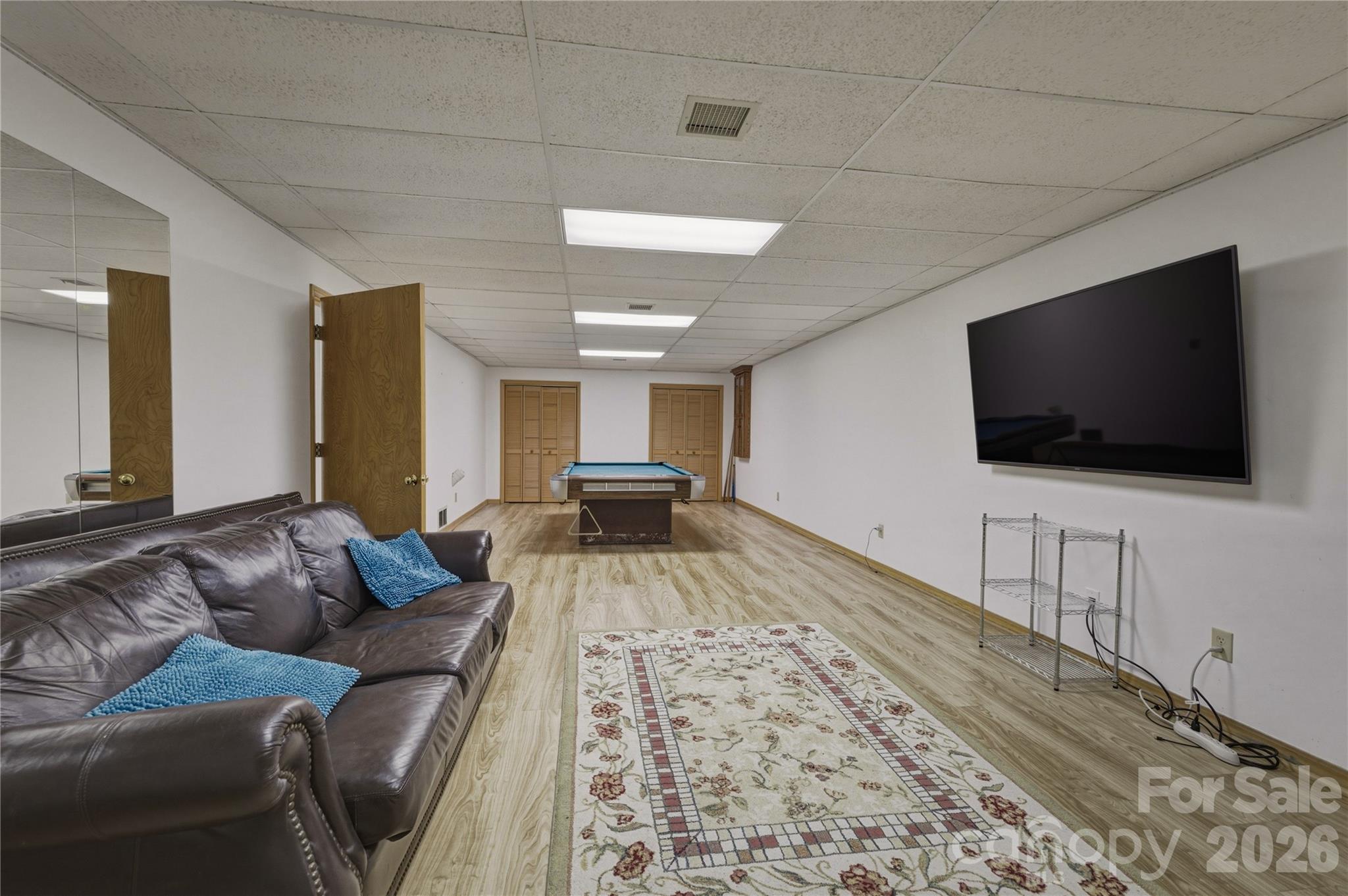 213 Hospital Avenue — Lenoir