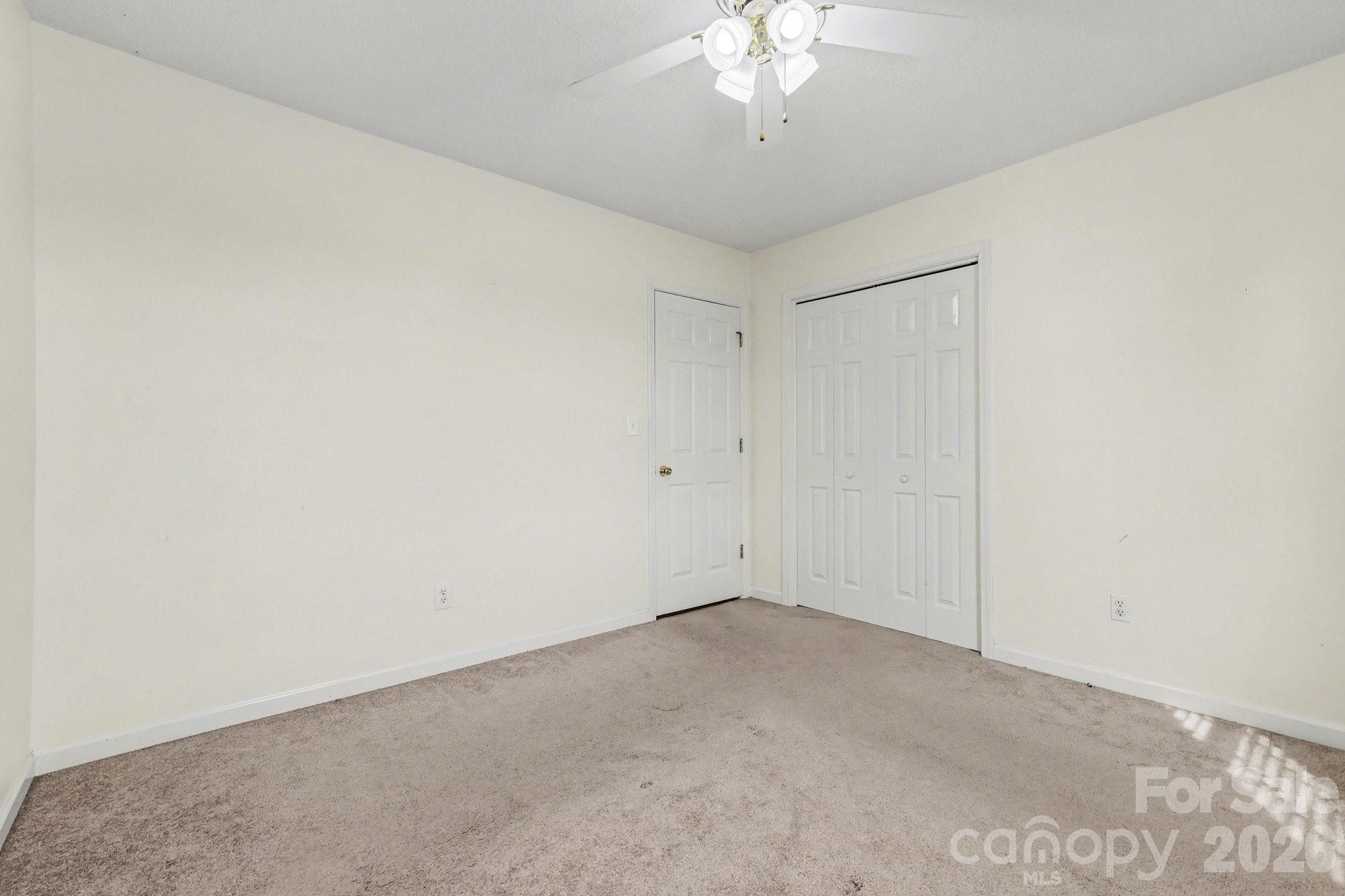 1976 Mcilwain Road — Lancaster