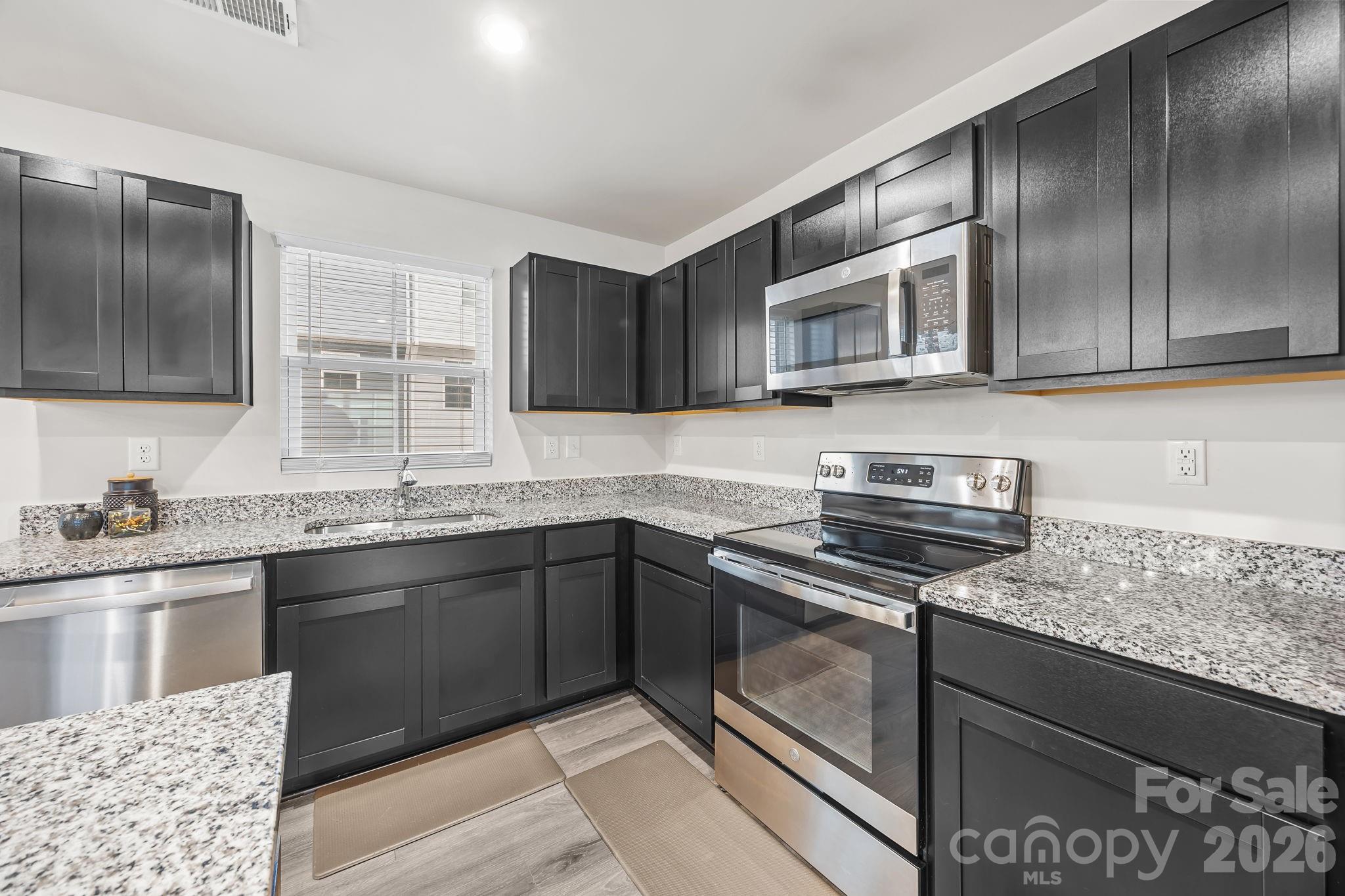 3021 Fiddlewood Street — Charlotte