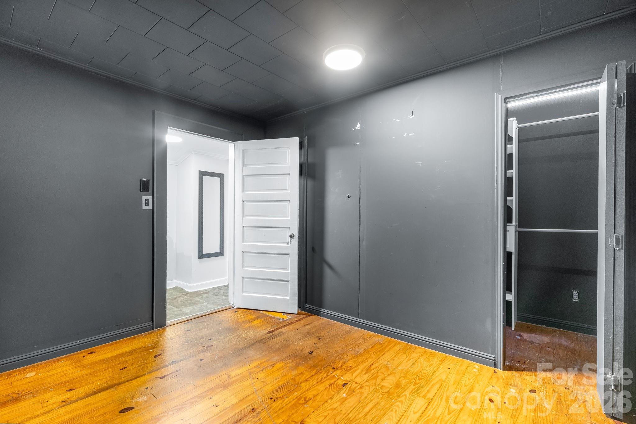 618 Live Oak Street — Shelby