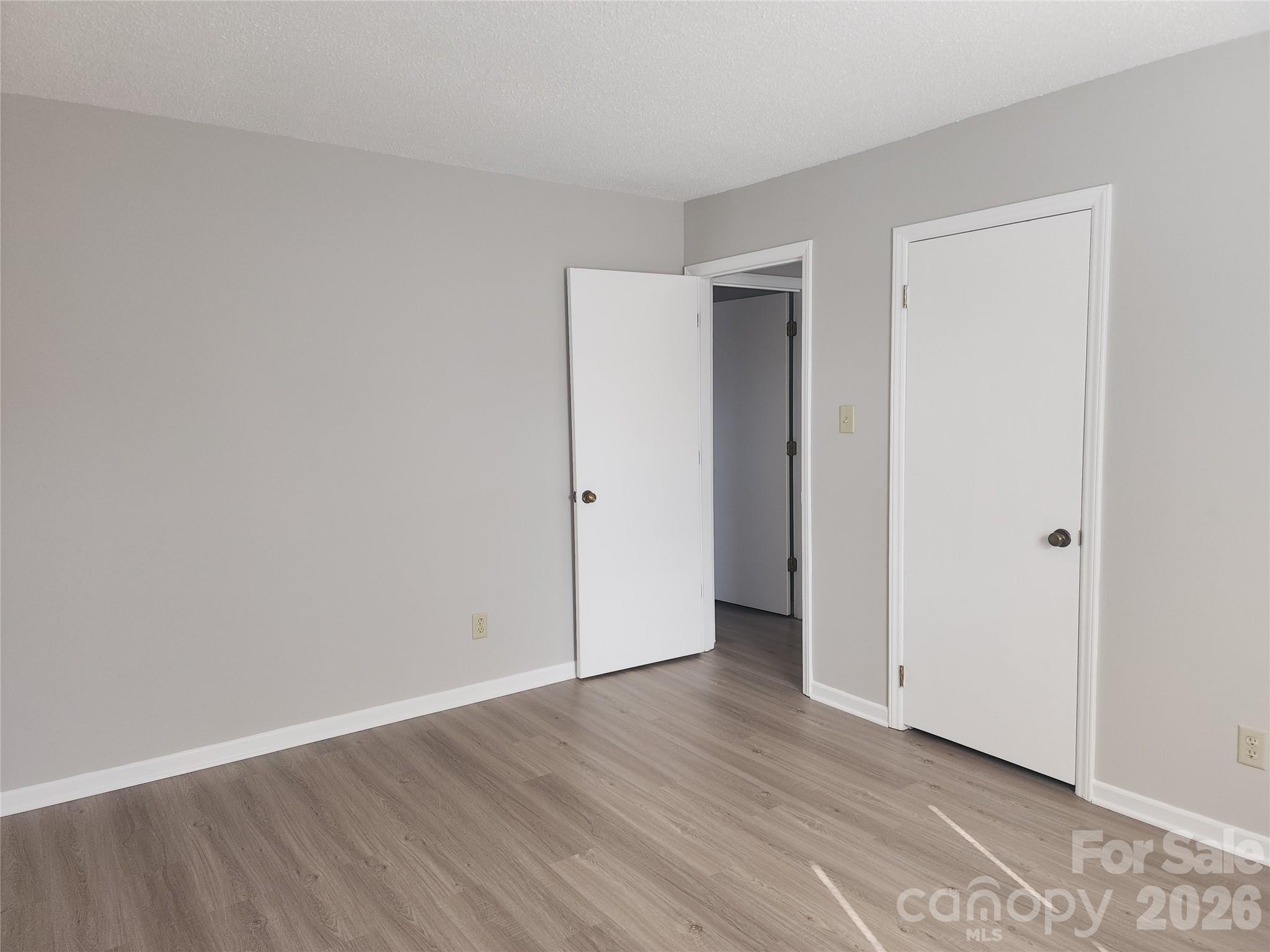150 Autumn Leaf Road — Troutman