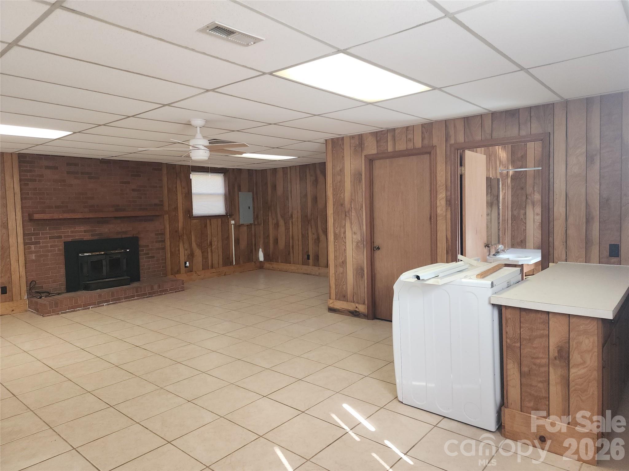 150 Autumn Leaf Road — Troutman