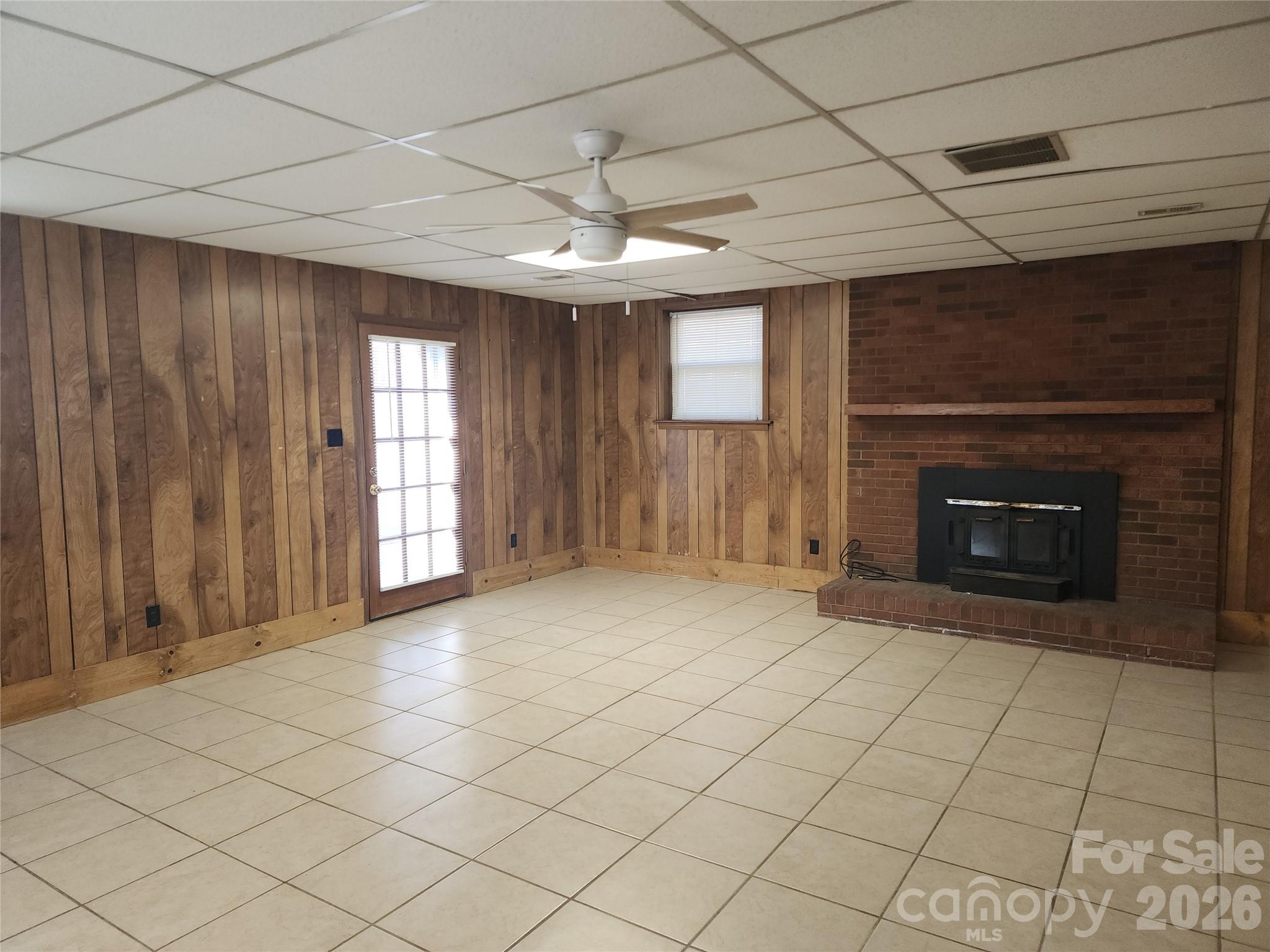 150 Autumn Leaf Road — Troutman