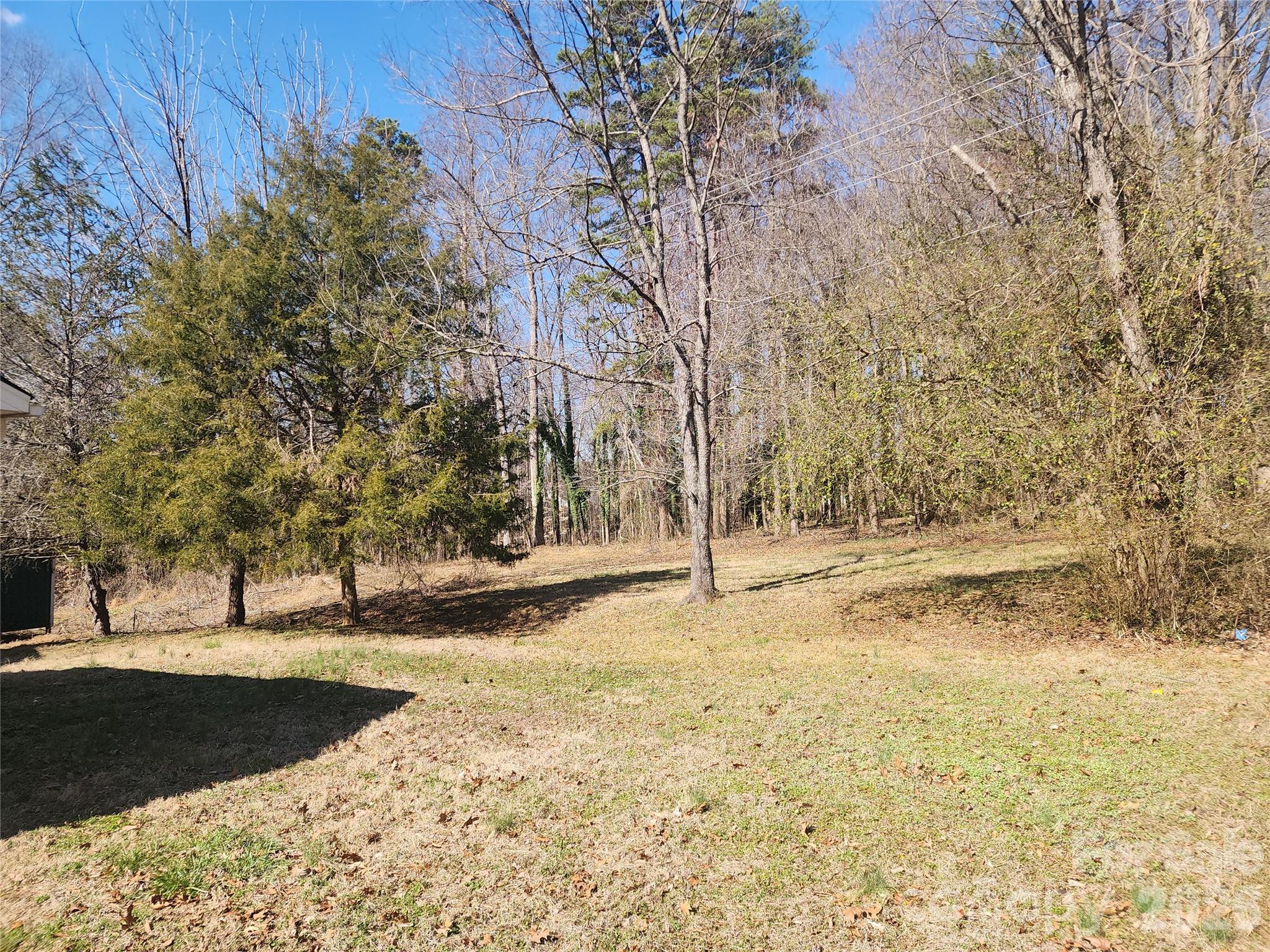 150 Autumn Leaf Road — Troutman