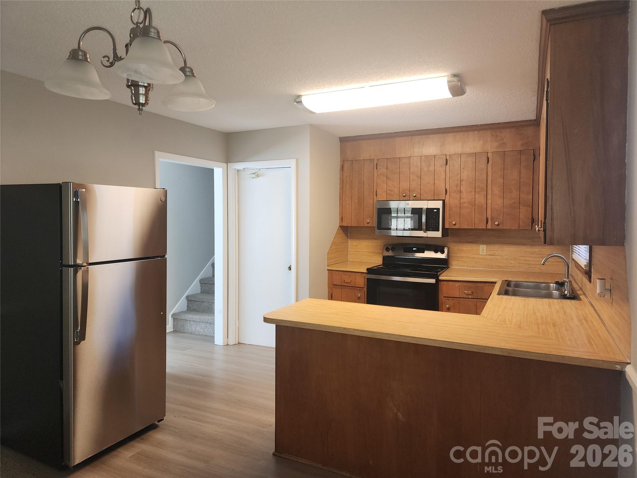 150 Autumn Leaf Road — Troutman