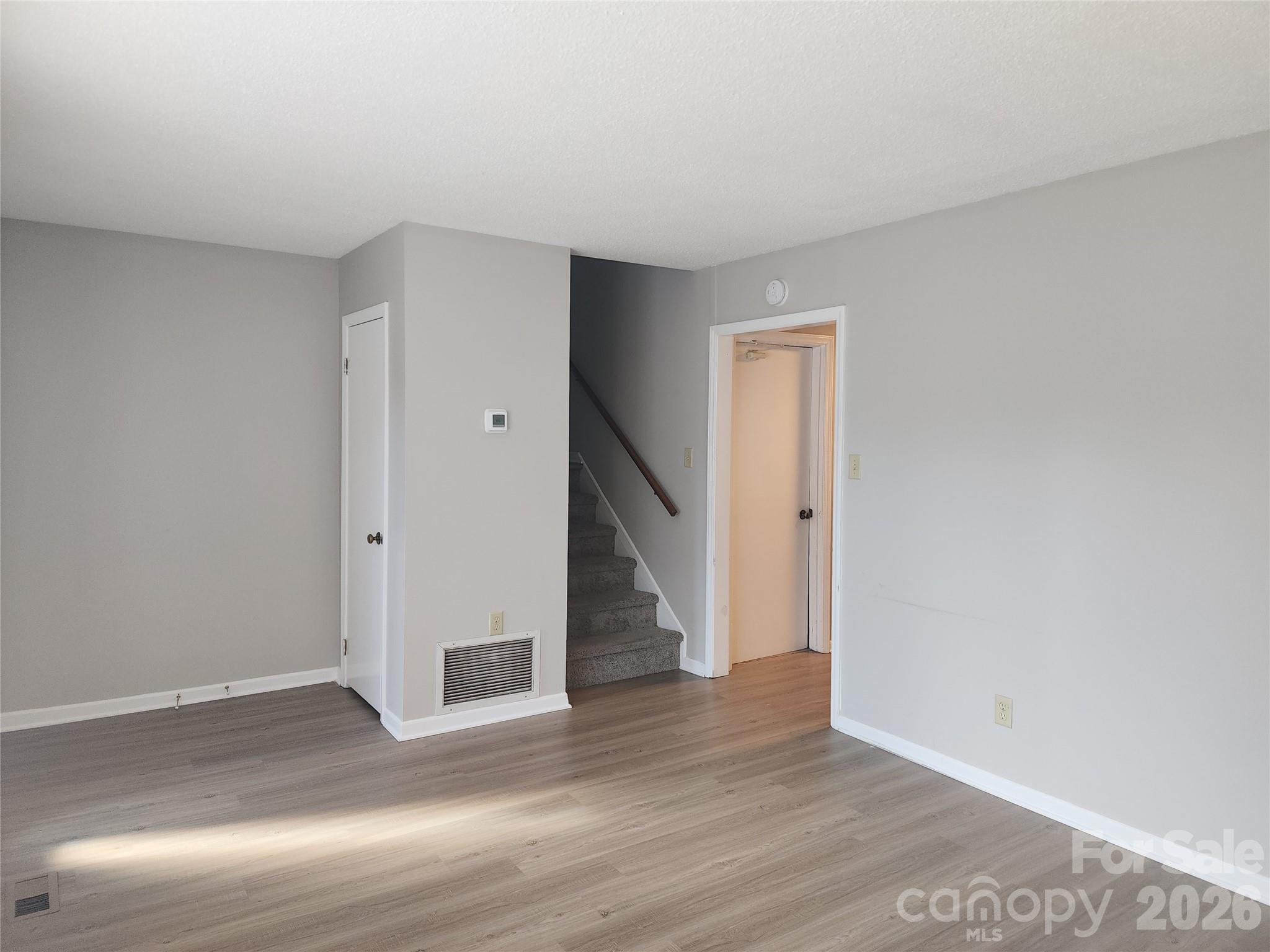 150 Autumn Leaf Road — Troutman