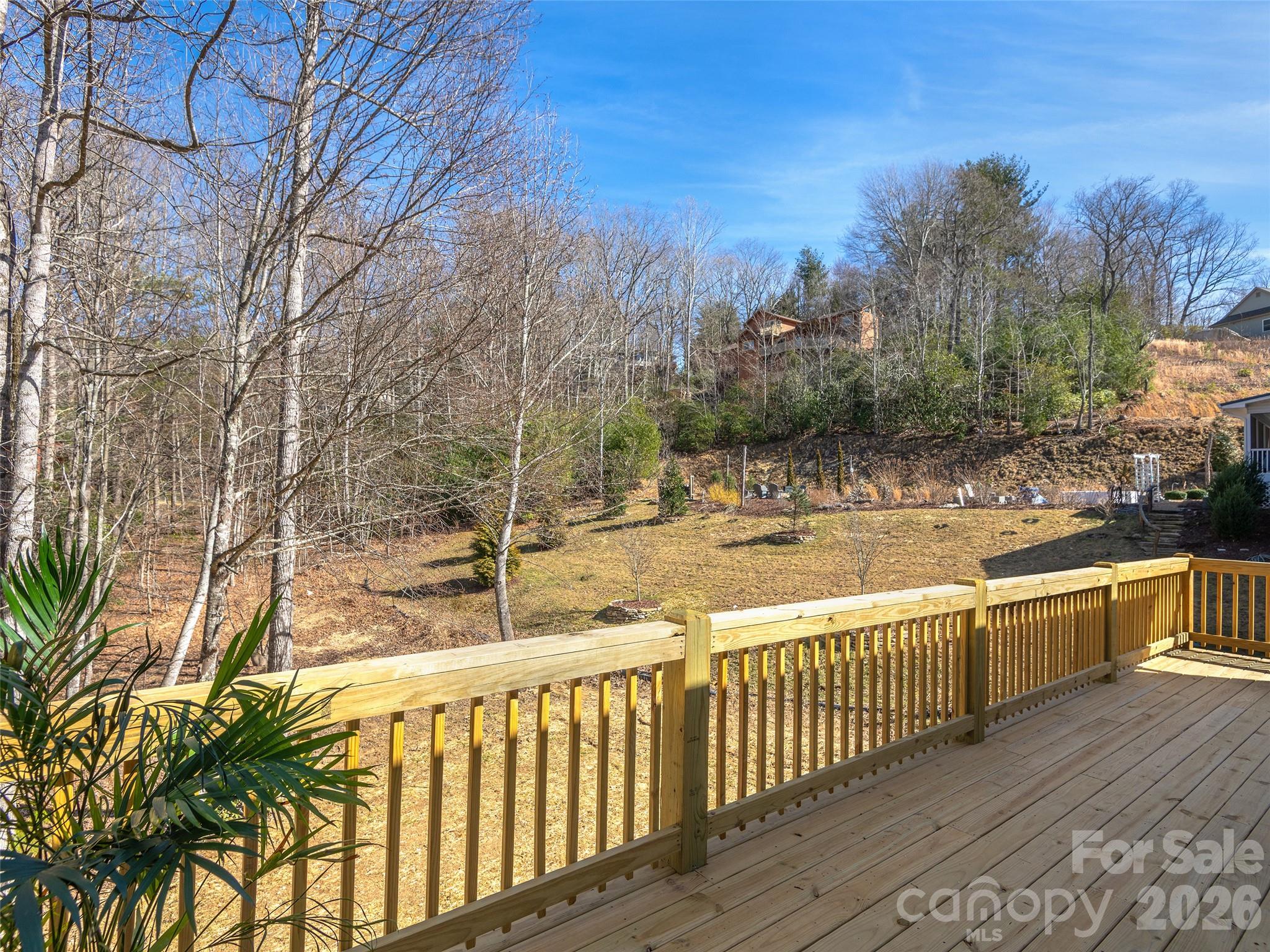 399 Crystal Heights Drive — Hendersonville