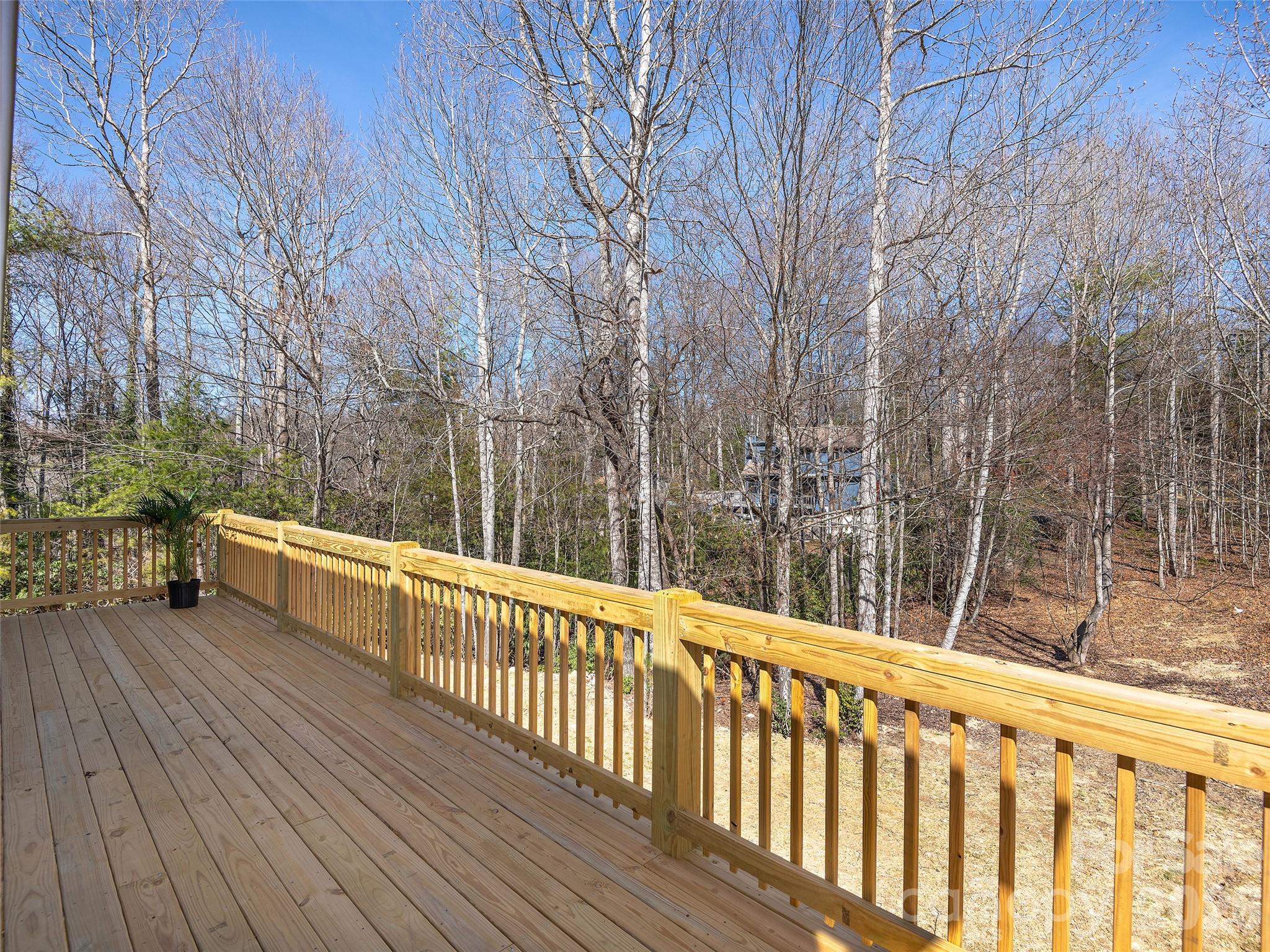 399 Crystal Heights Drive — Hendersonville