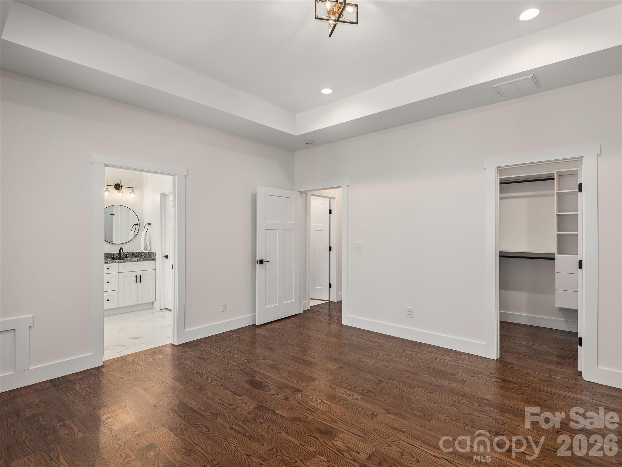 399 Crystal Heights Drive — Hendersonville