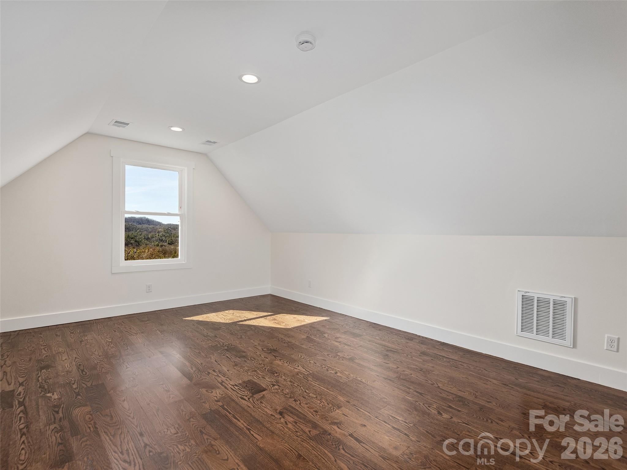 399 Crystal Heights Drive — Hendersonville