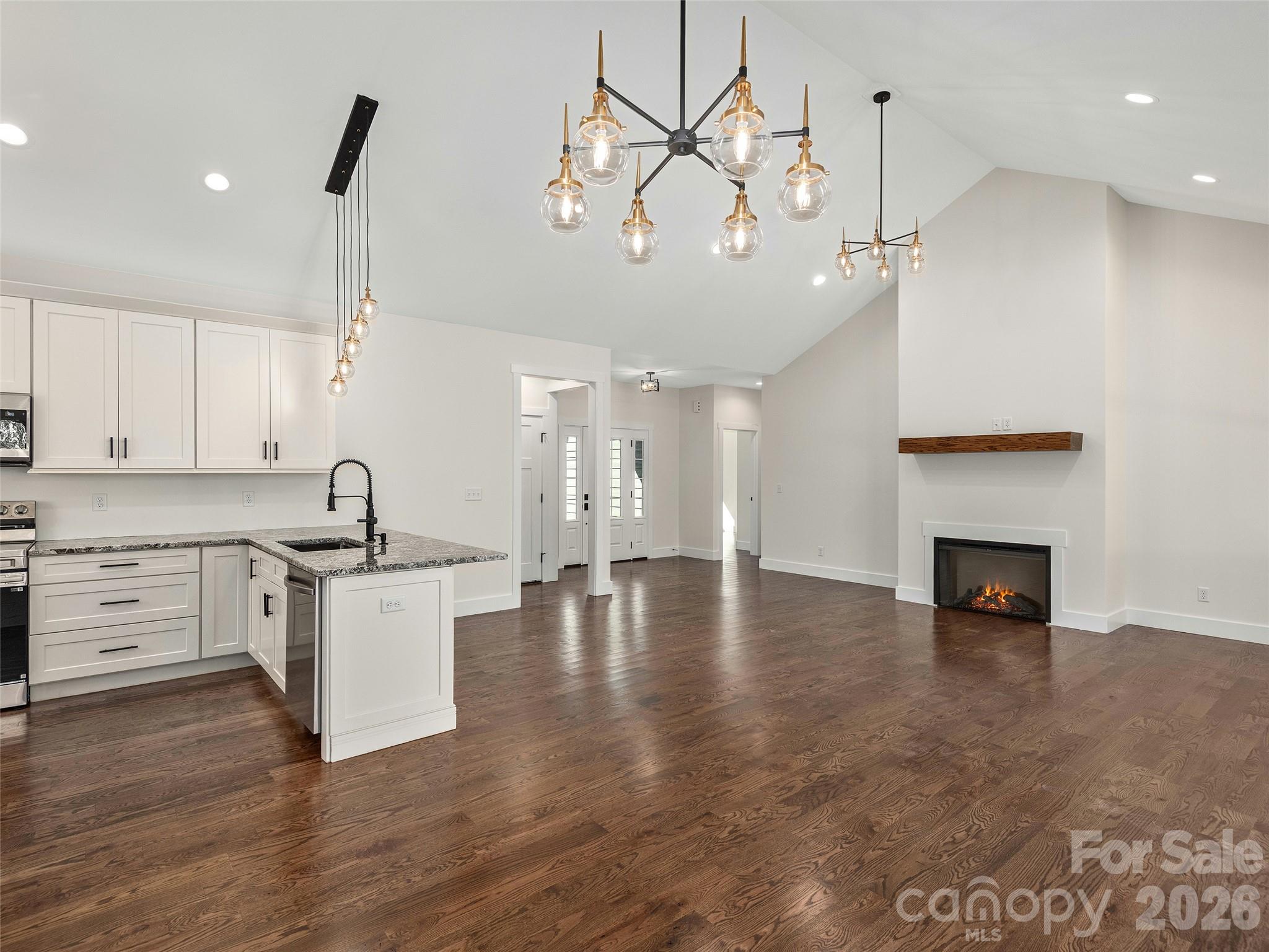 399 Crystal Heights Drive — Hendersonville