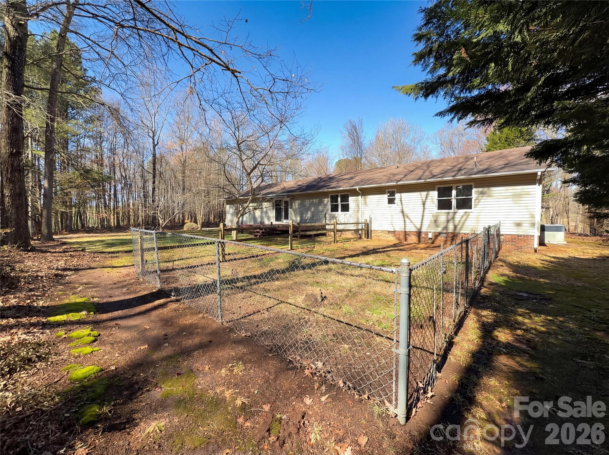 16138 Substation Road — Locust