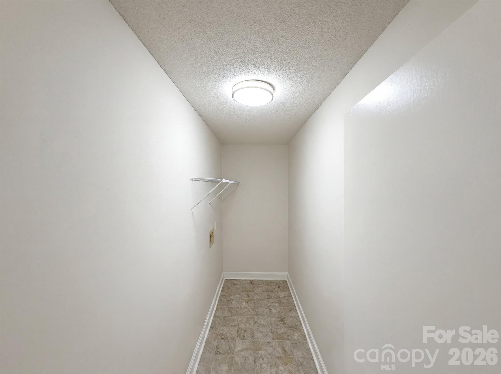 16138 Substation Road — Locust