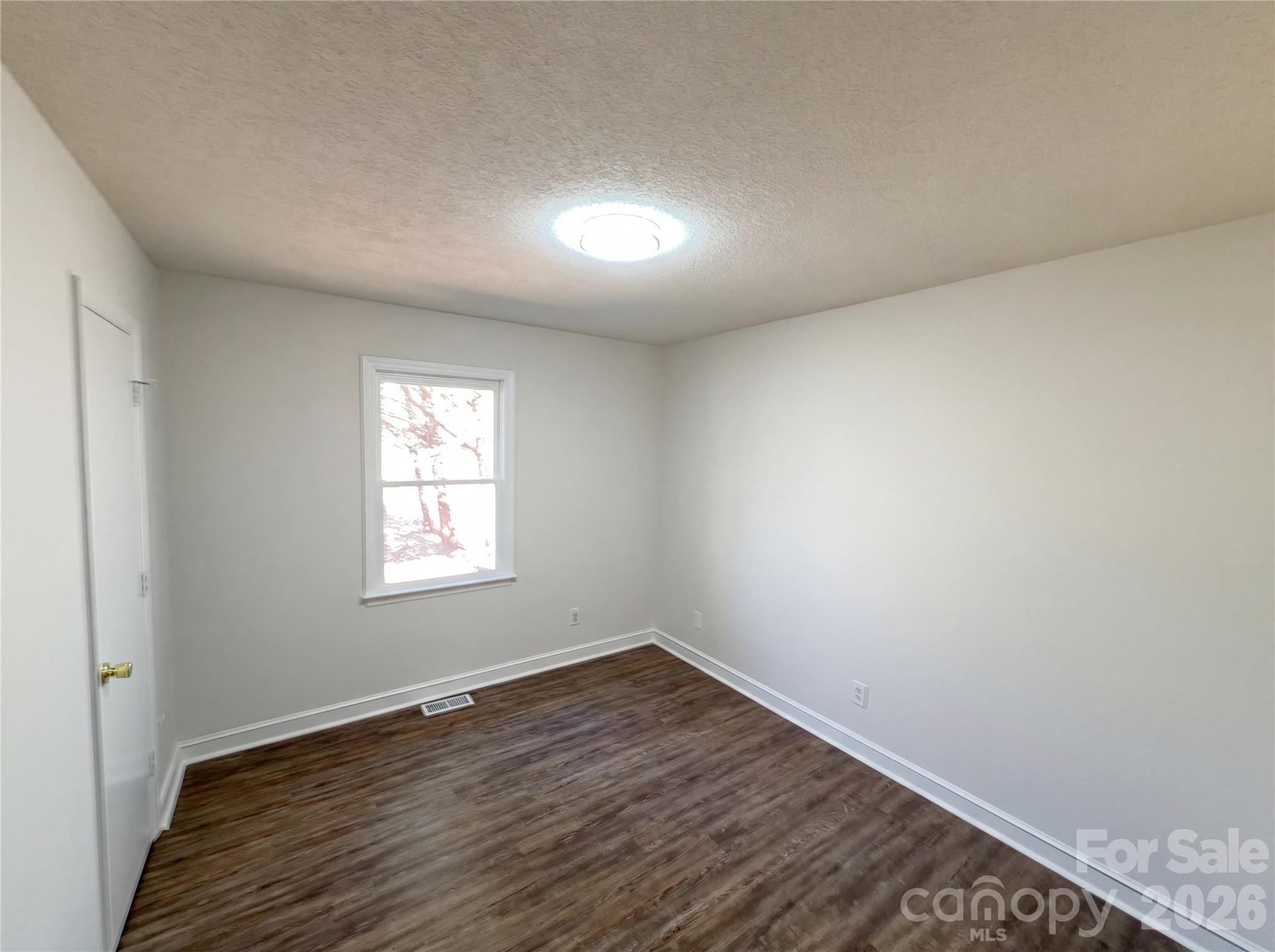 16138 Substation Road — Locust