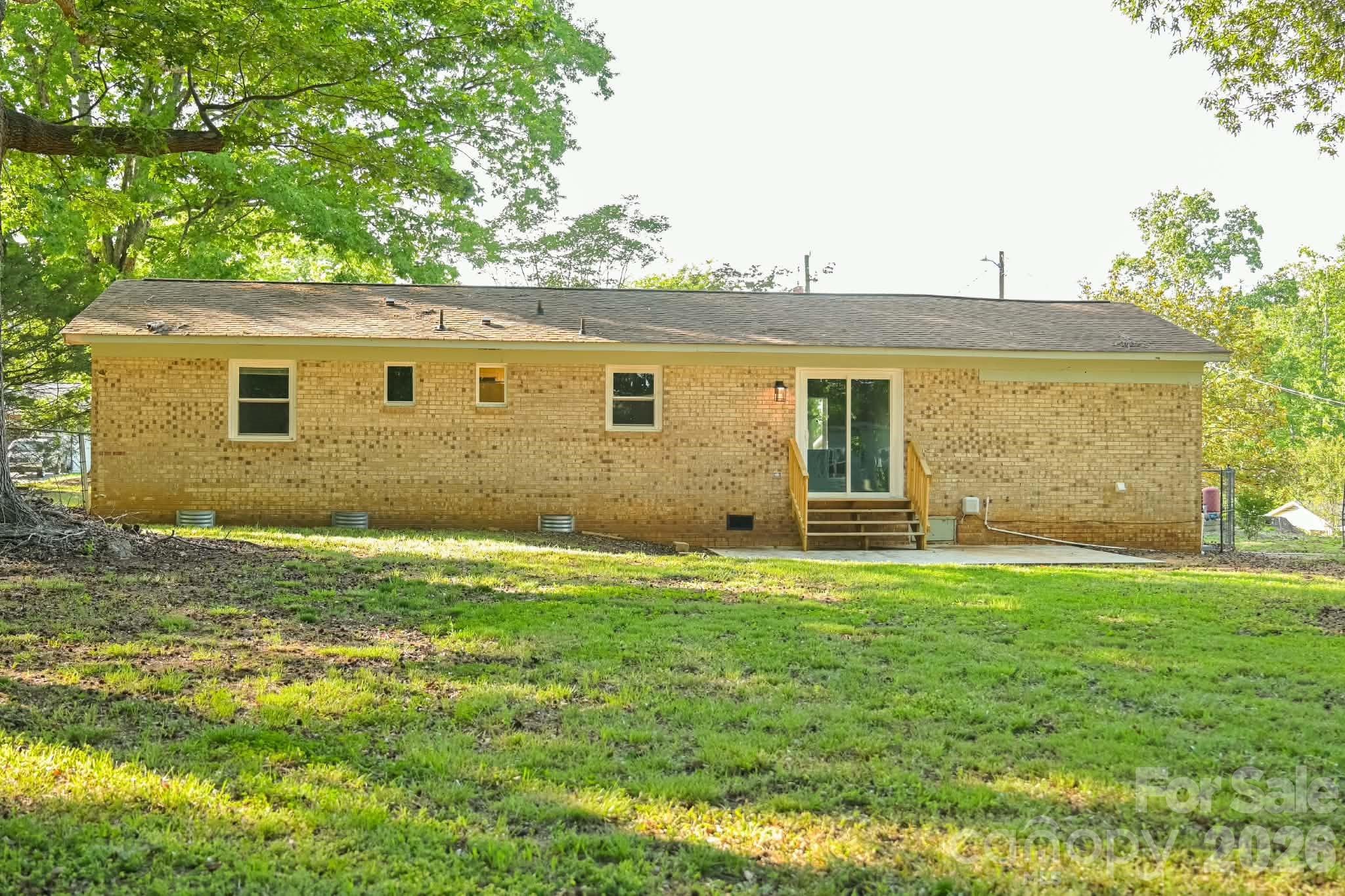 6005 Penndale Drive — Shelby