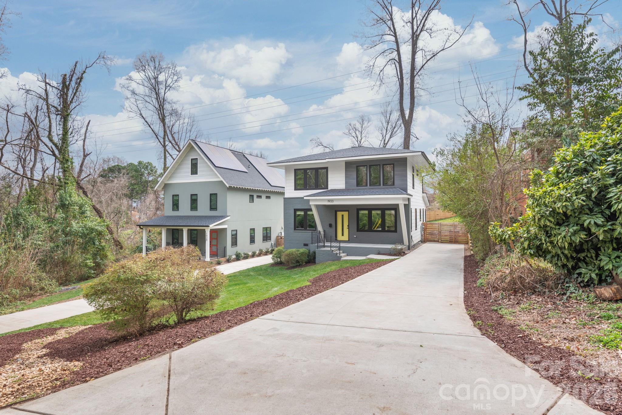 1933 St Paul Street — Charlotte