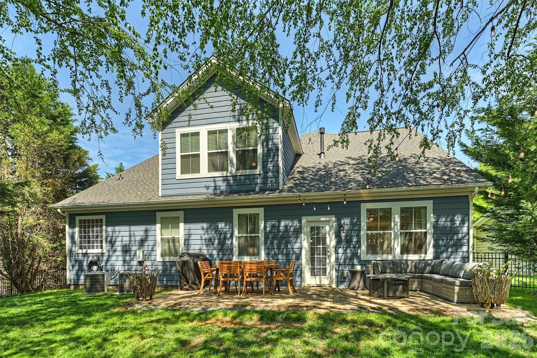 1405 Ridge Haven Road — Waxhaw