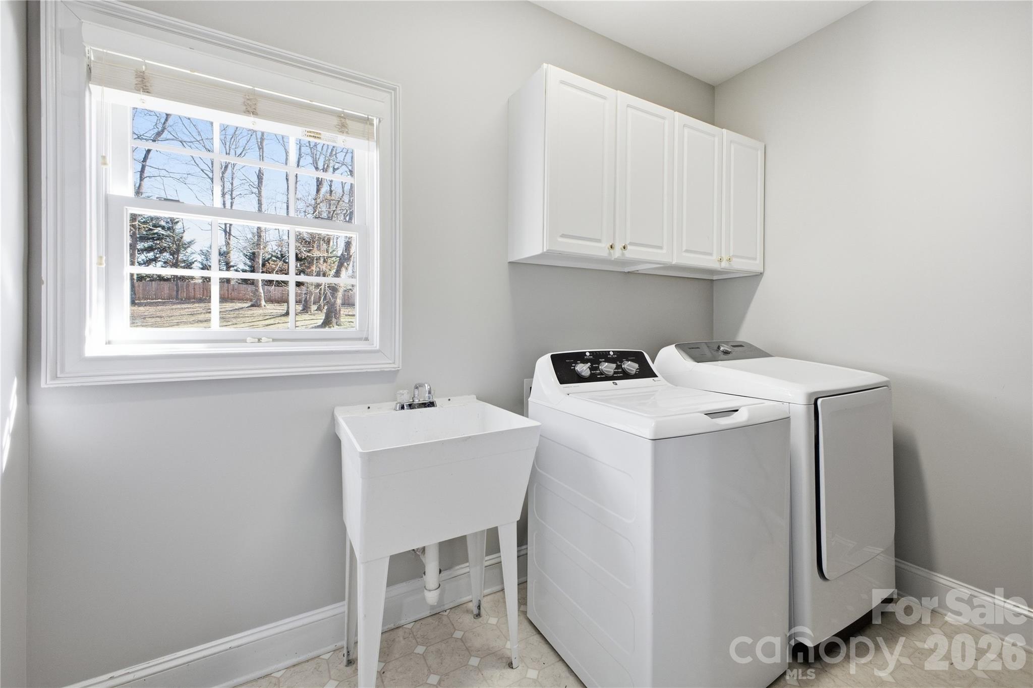 4425 Glen Oaks Drive — Matthews