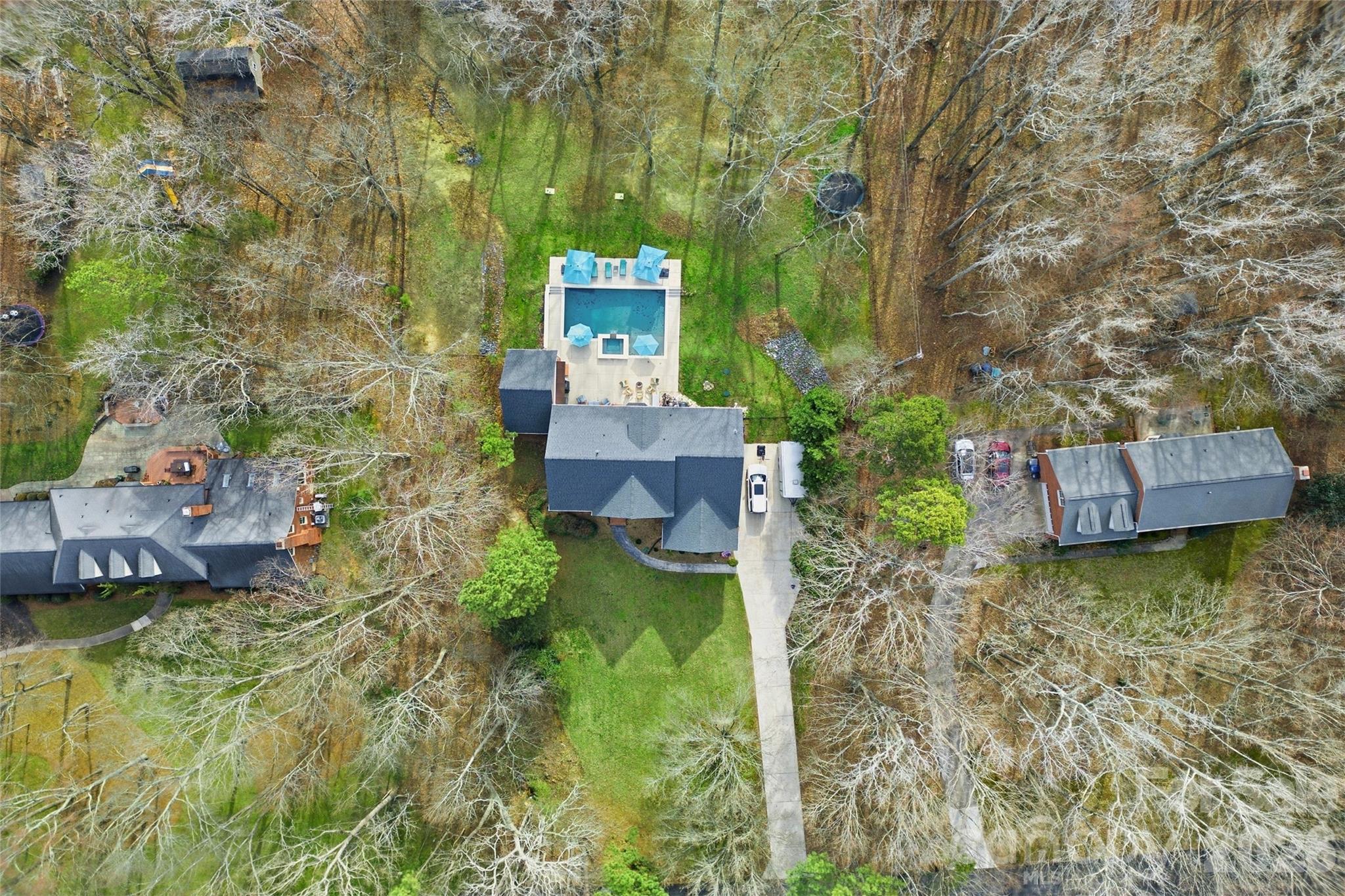 4425 Glen Oaks Drive — Matthews