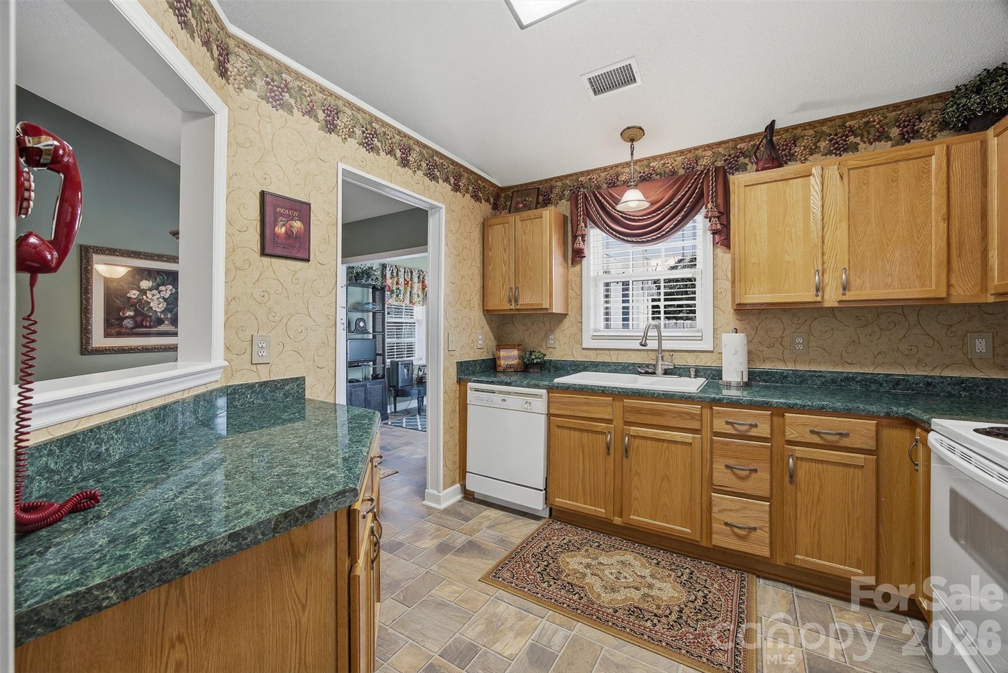 109 Morgan Trace Drive SW — Valdese