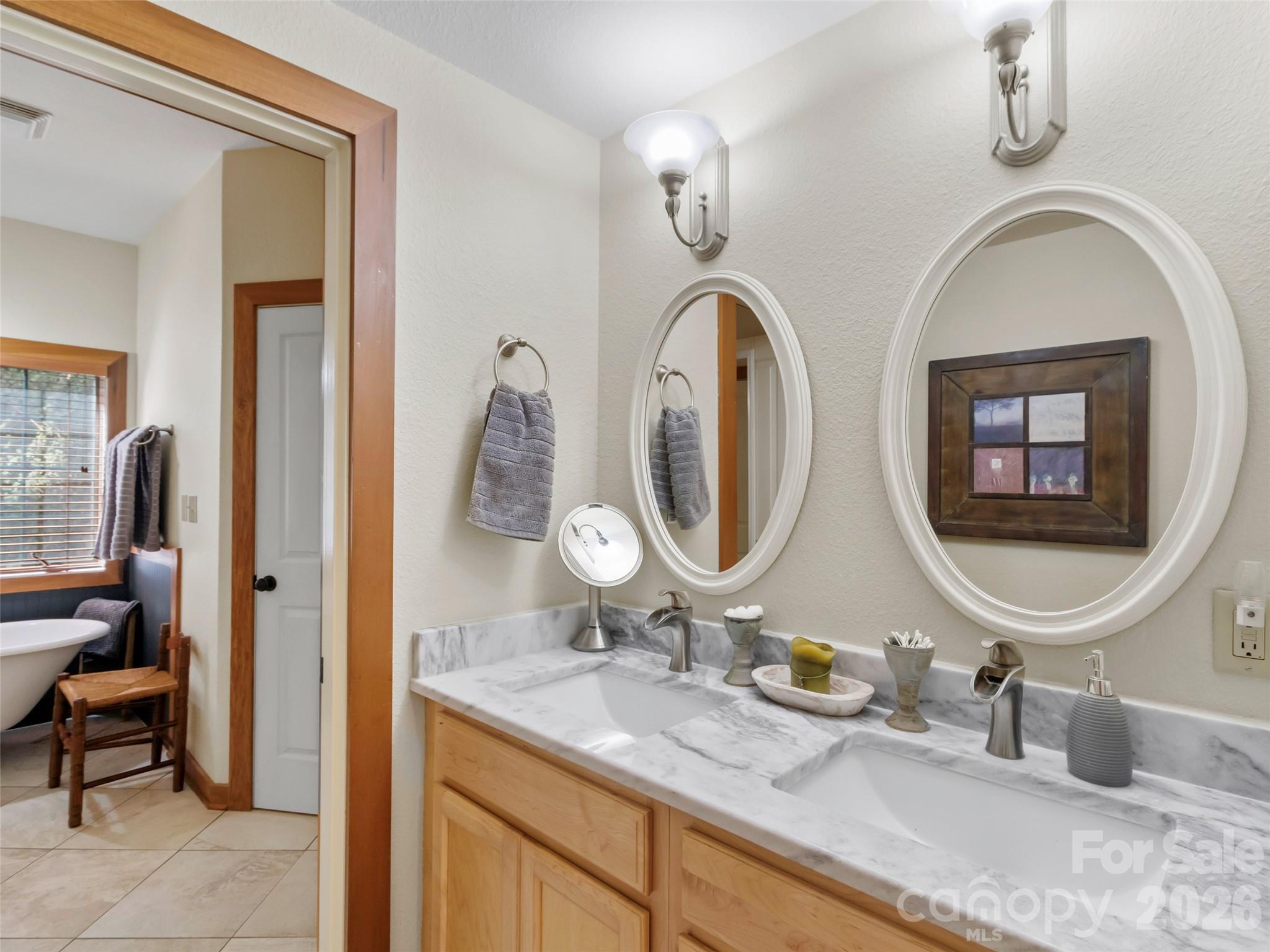 61 Creekside Way #G-101 — Burnsville