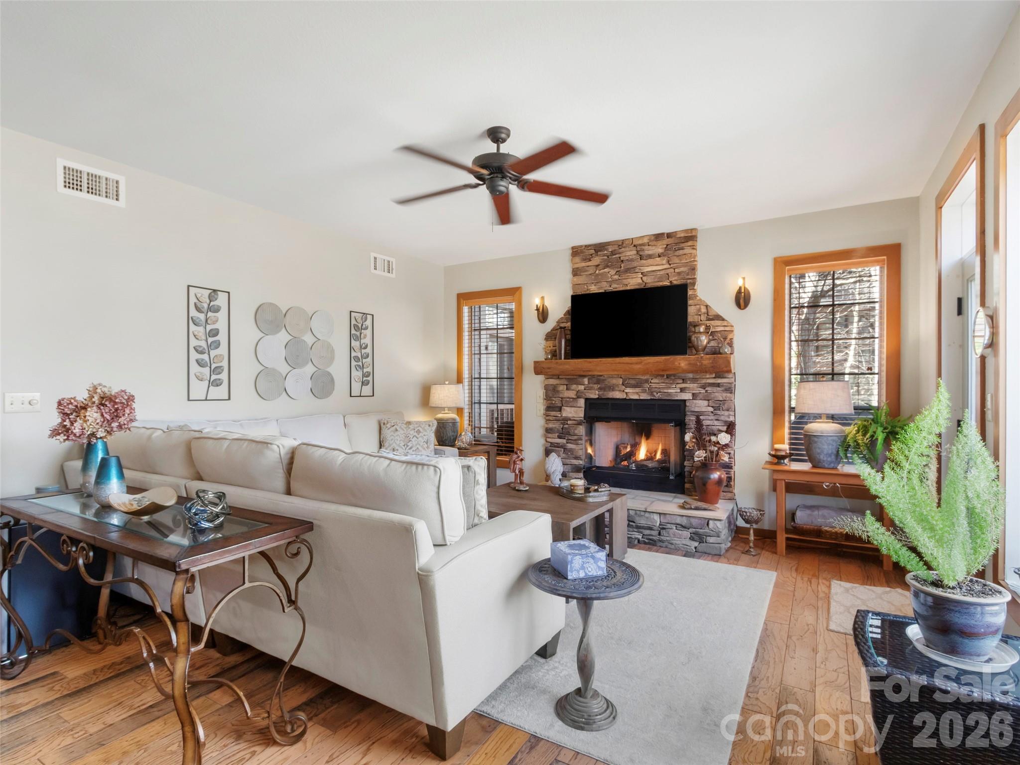 61 Creekside Way #G-101 — Burnsville