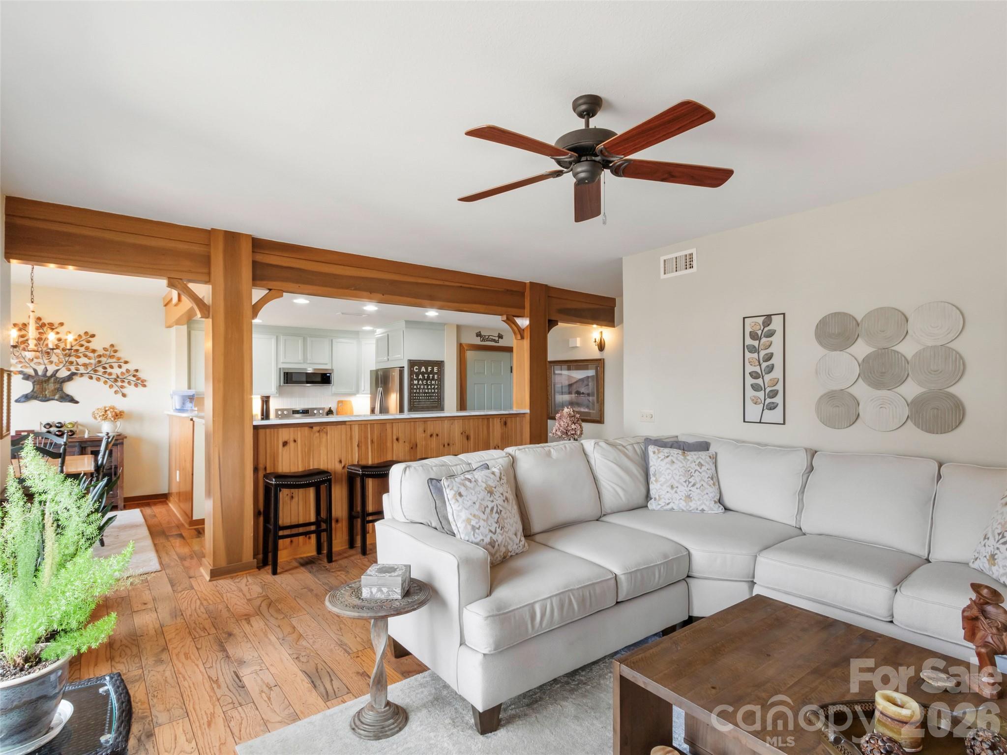 61 Creekside Way #G-101 — Burnsville
