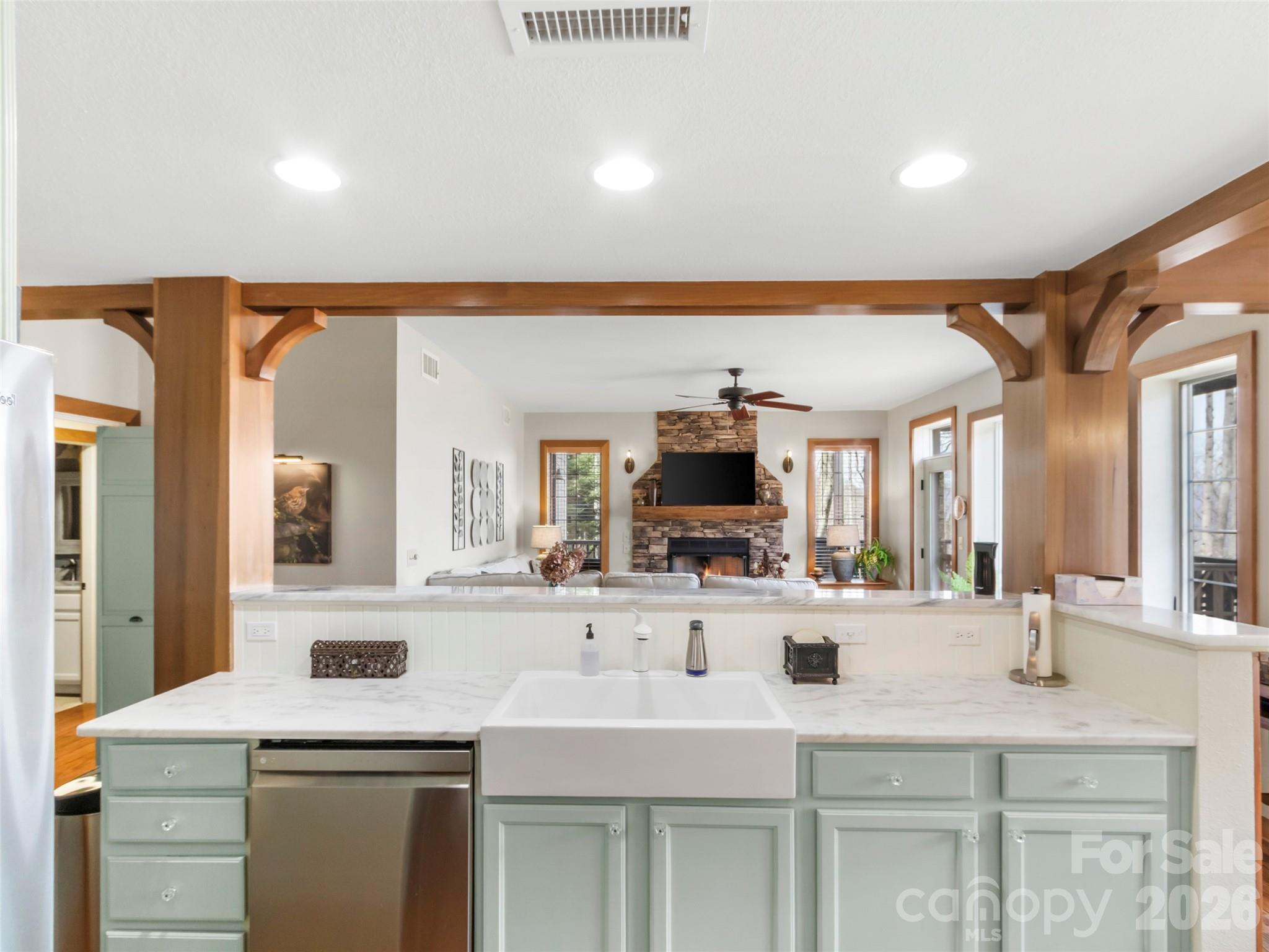 61 Creekside Way #G-101 — Burnsville