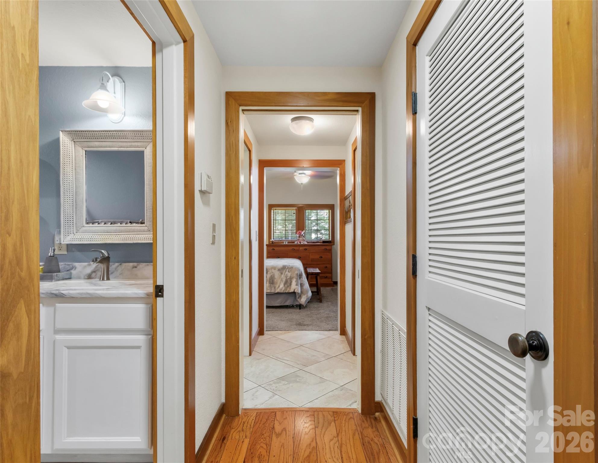 61 Creekside Way #G-101 — Burnsville