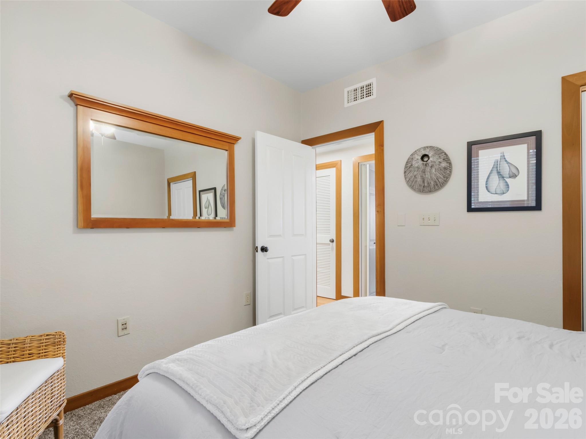 61 Creekside Way #G-101 — Burnsville
