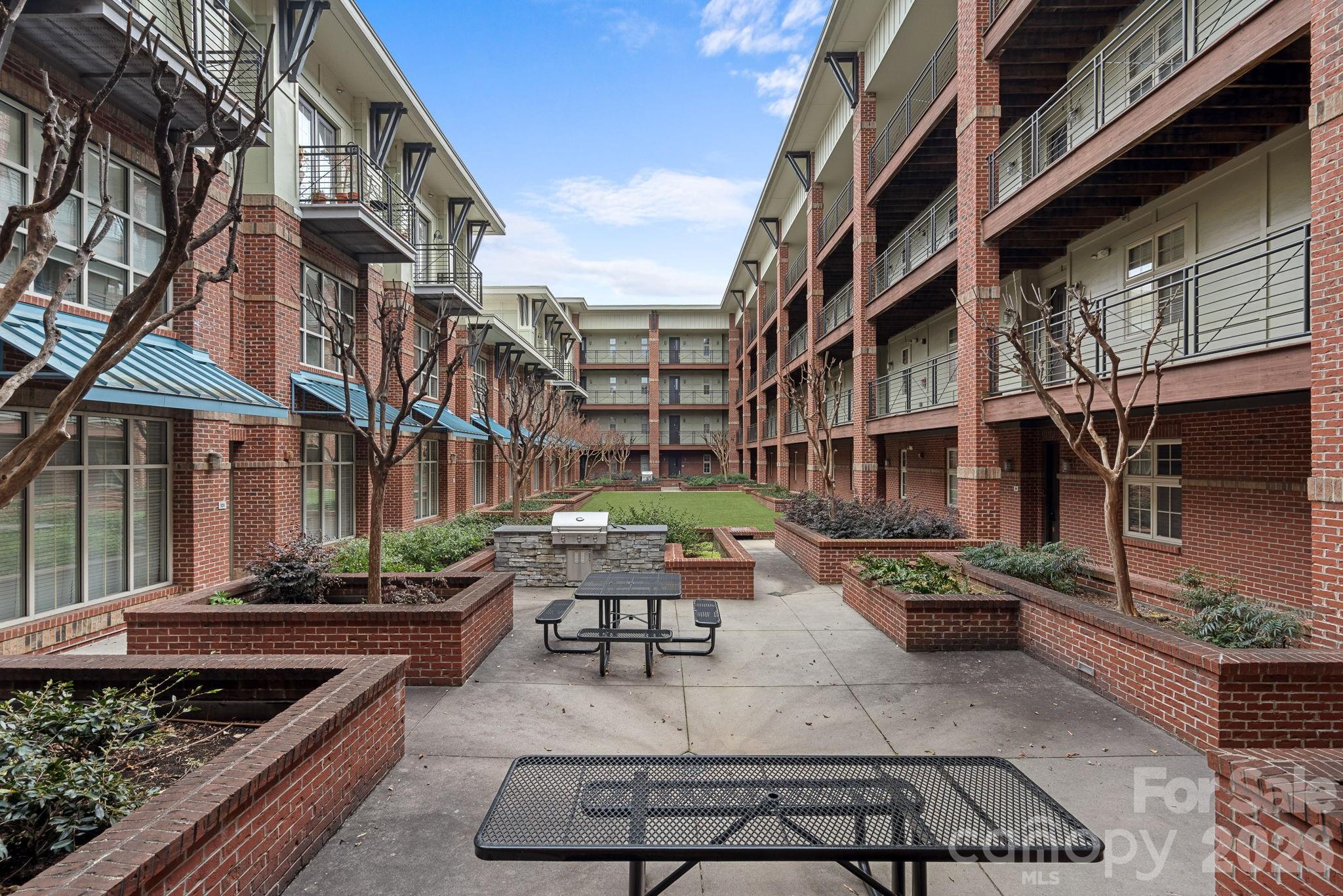 1101 W 1st Street #315 — Charlotte