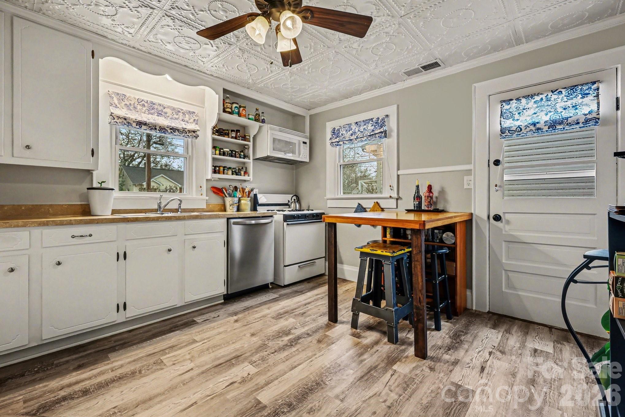 237 Jefferson Avenue NE — Concord