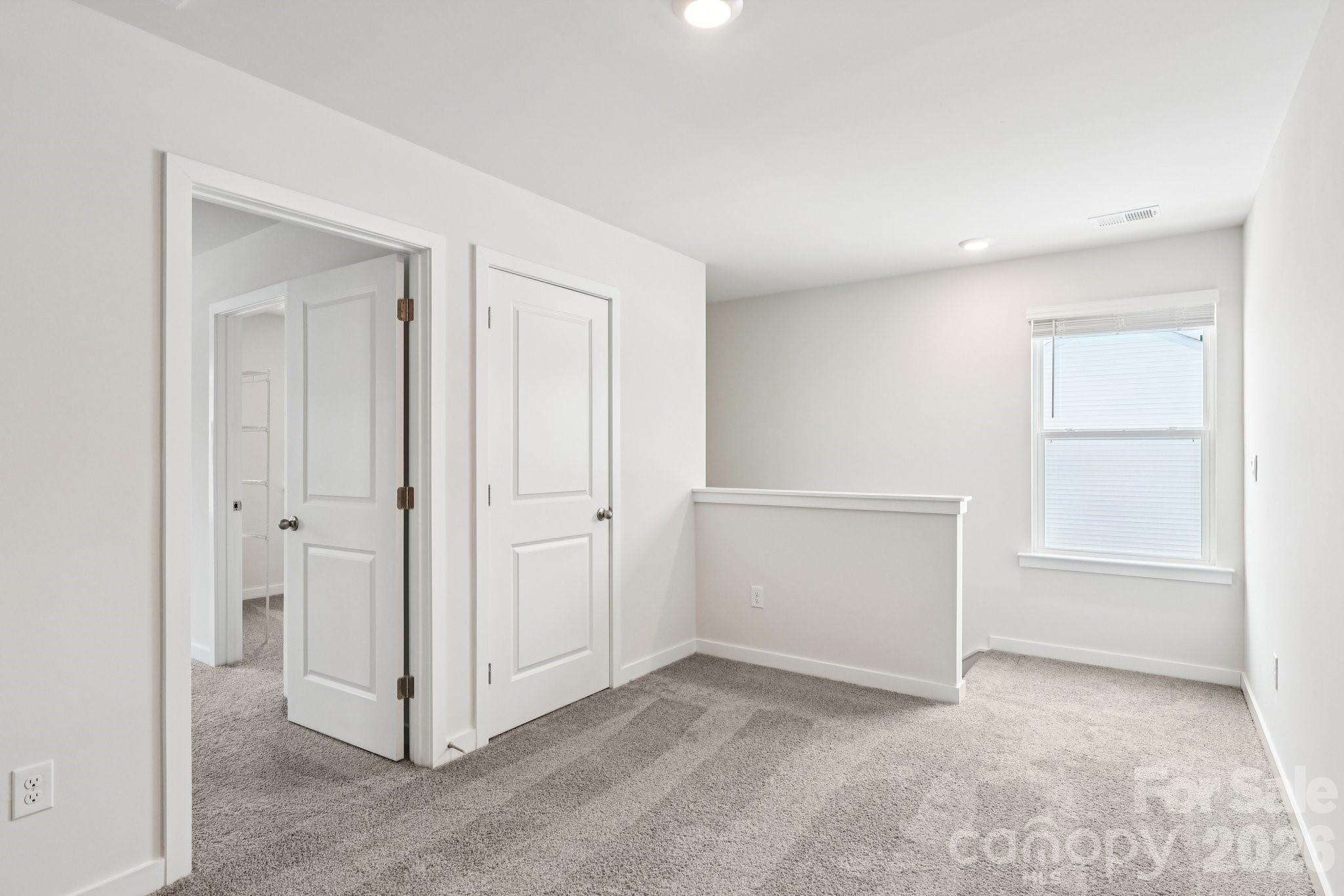 1447 Mammoth Road — Hickory