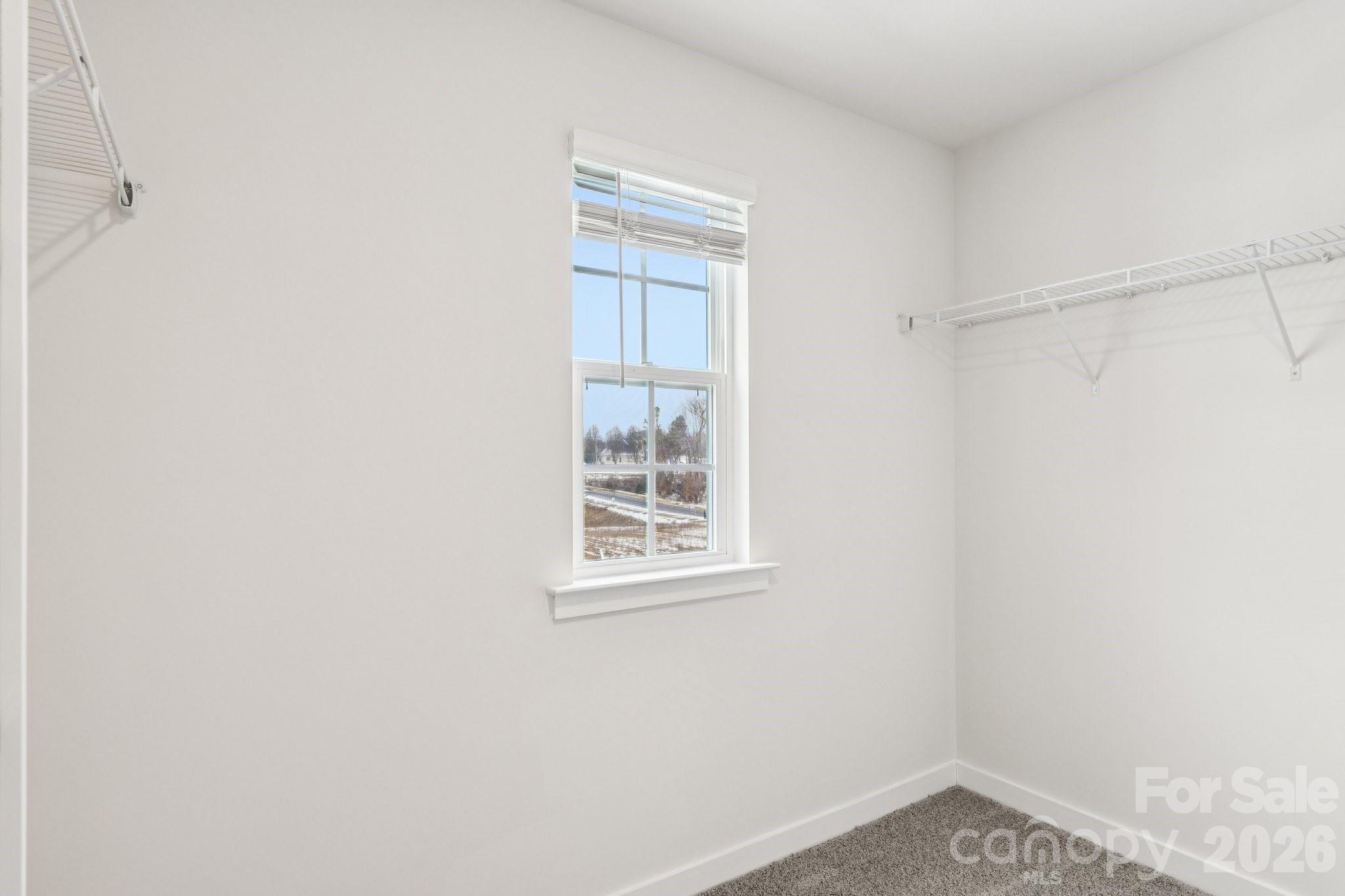 1447 Mammoth Road — Hickory