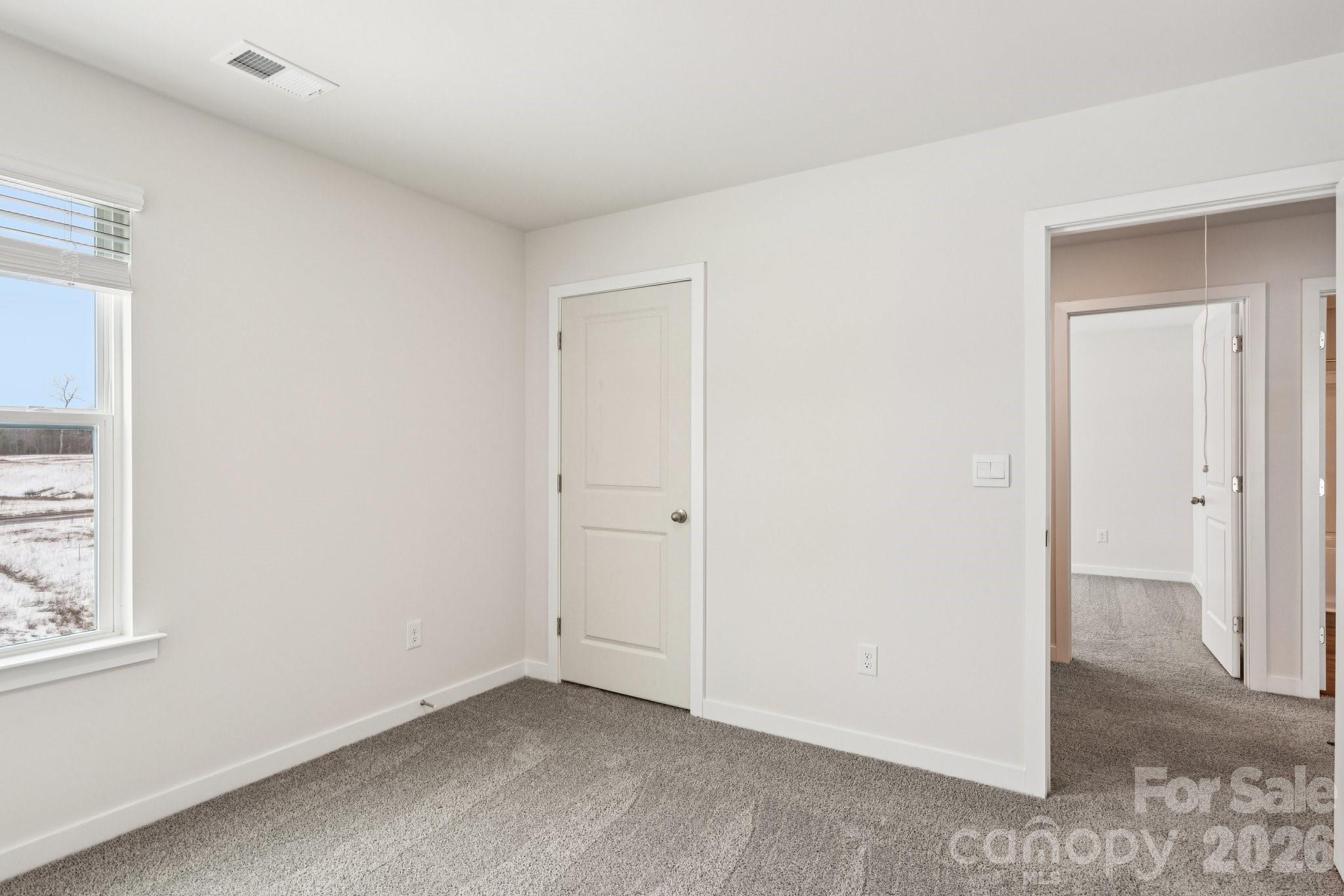 1447 Mammoth Road — Hickory