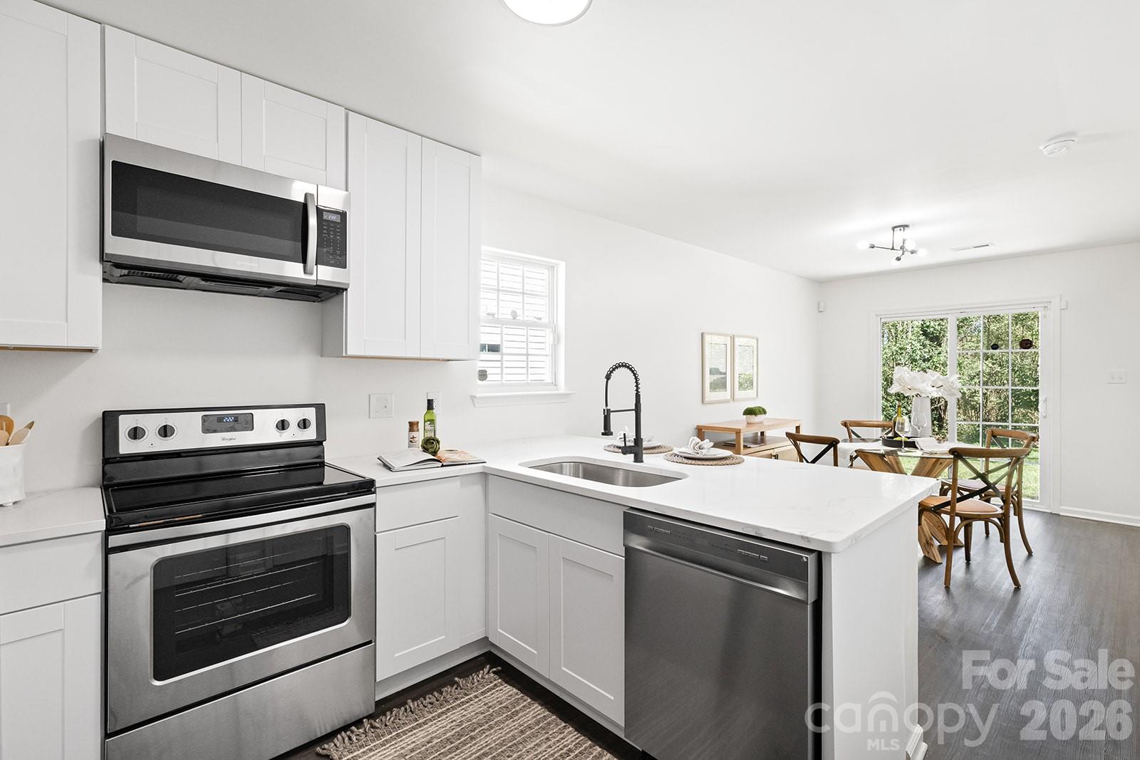 913 Tennyson Drive — Charlotte