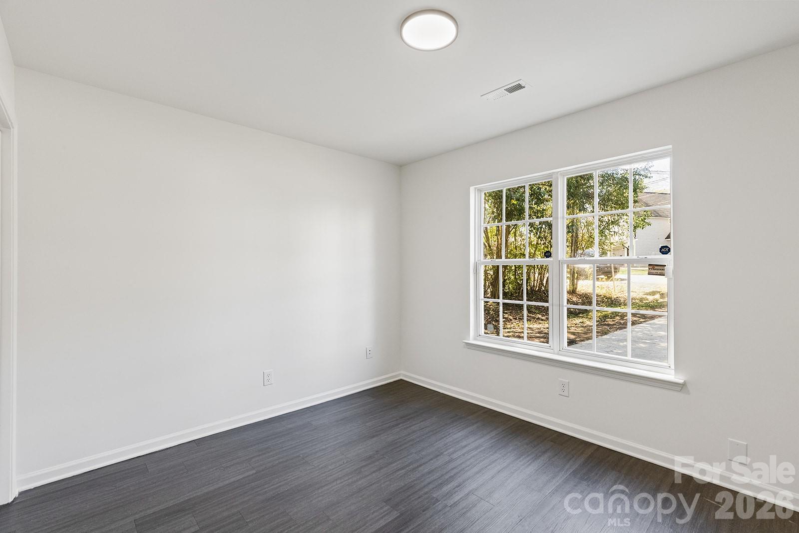 913 Tennyson Drive — Charlotte