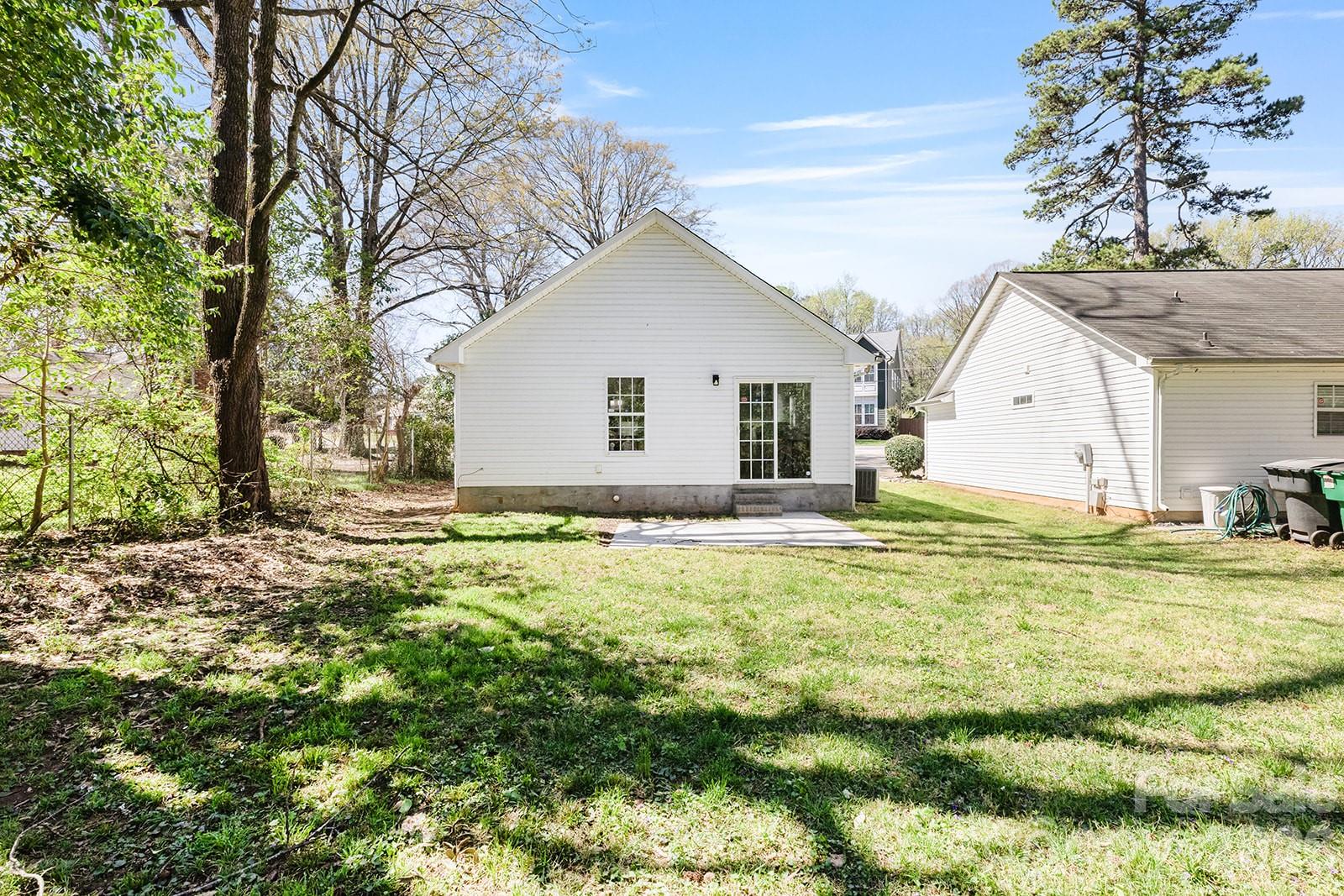 913 Tennyson Drive — Charlotte