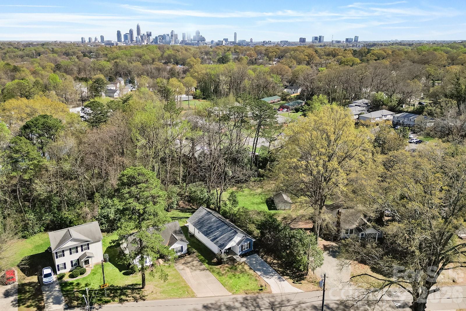 913 Tennyson Drive — Charlotte