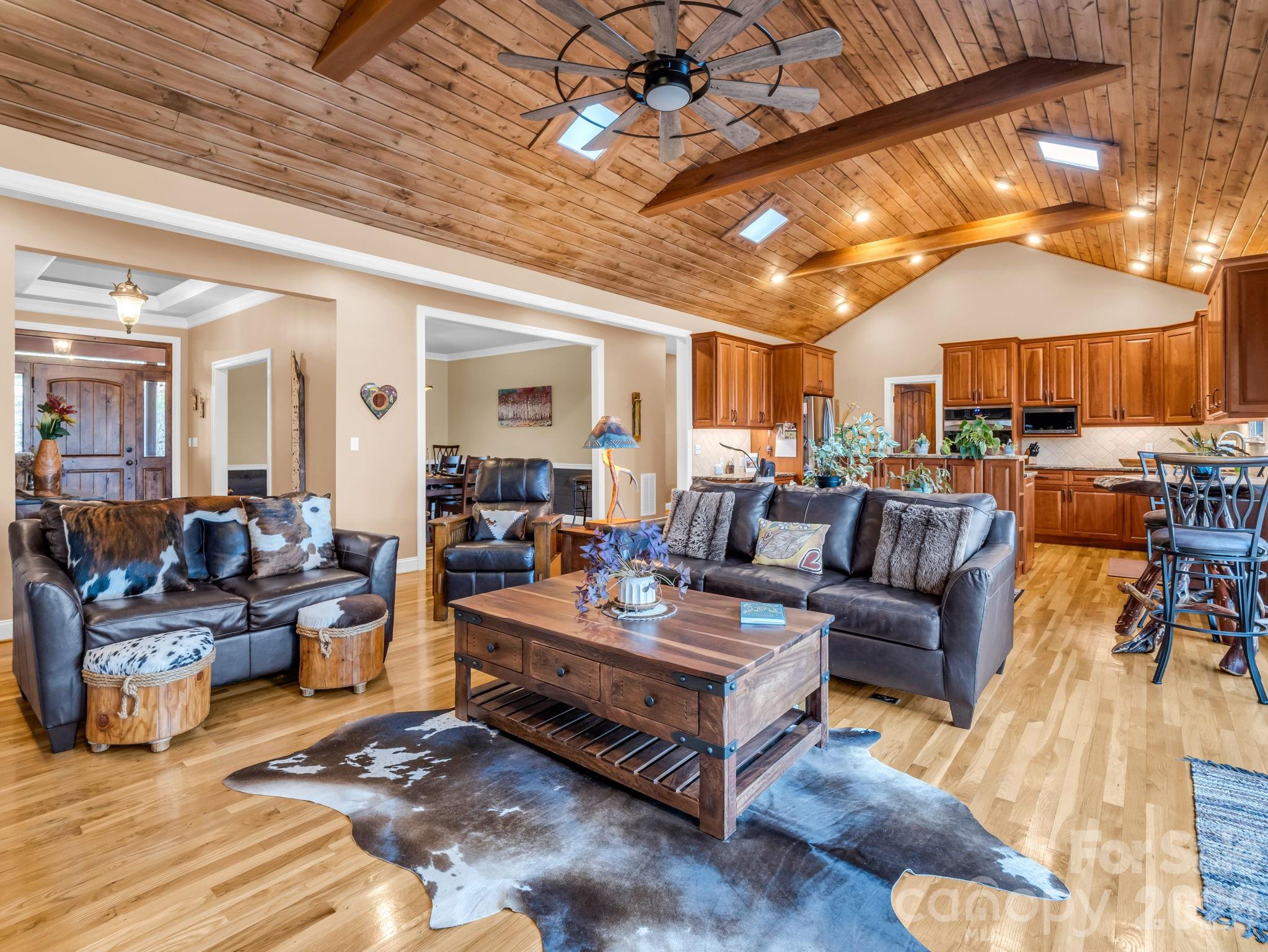 140 Mount Hebron Road — Hendersonville