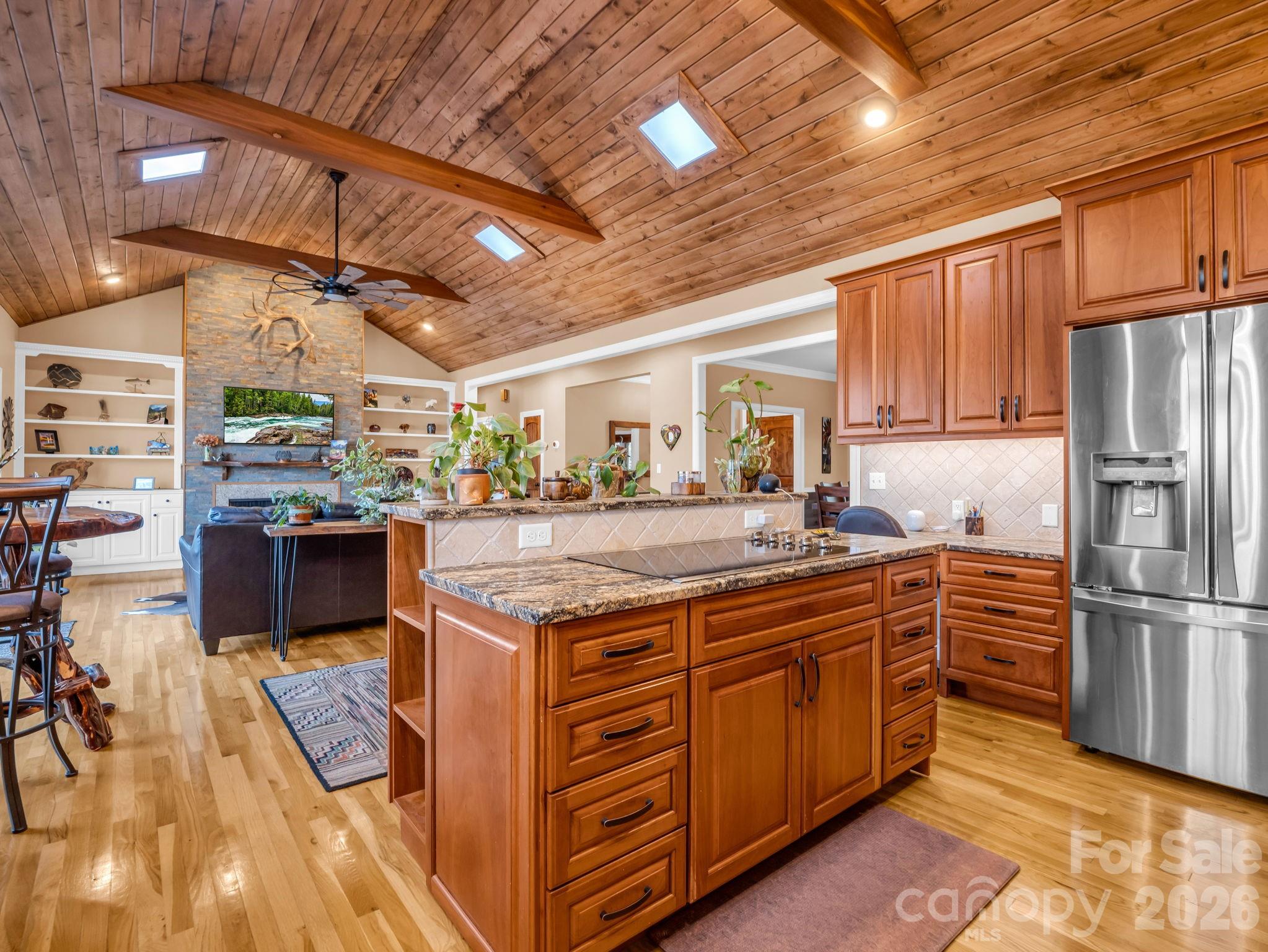 140 Mount Hebron Road — Hendersonville