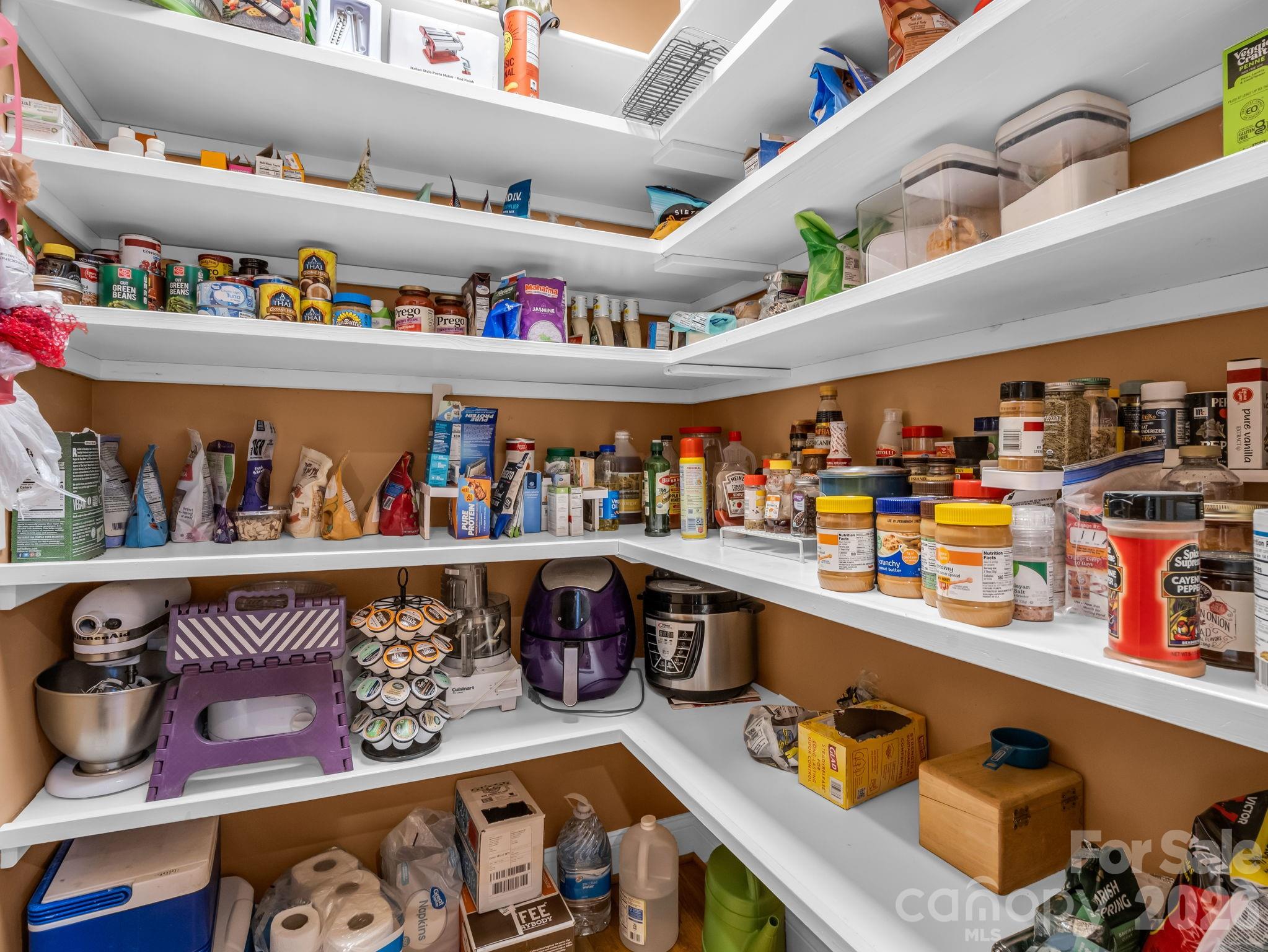 140 Mount Hebron Road — Hendersonville