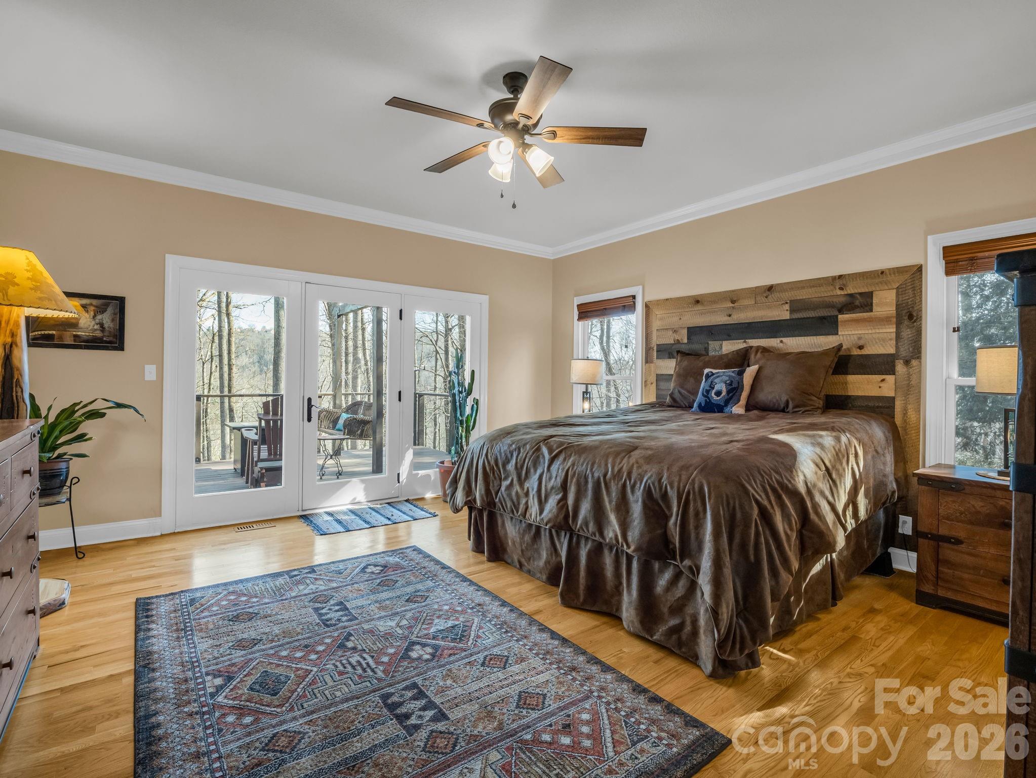 140 Mount Hebron Road — Hendersonville