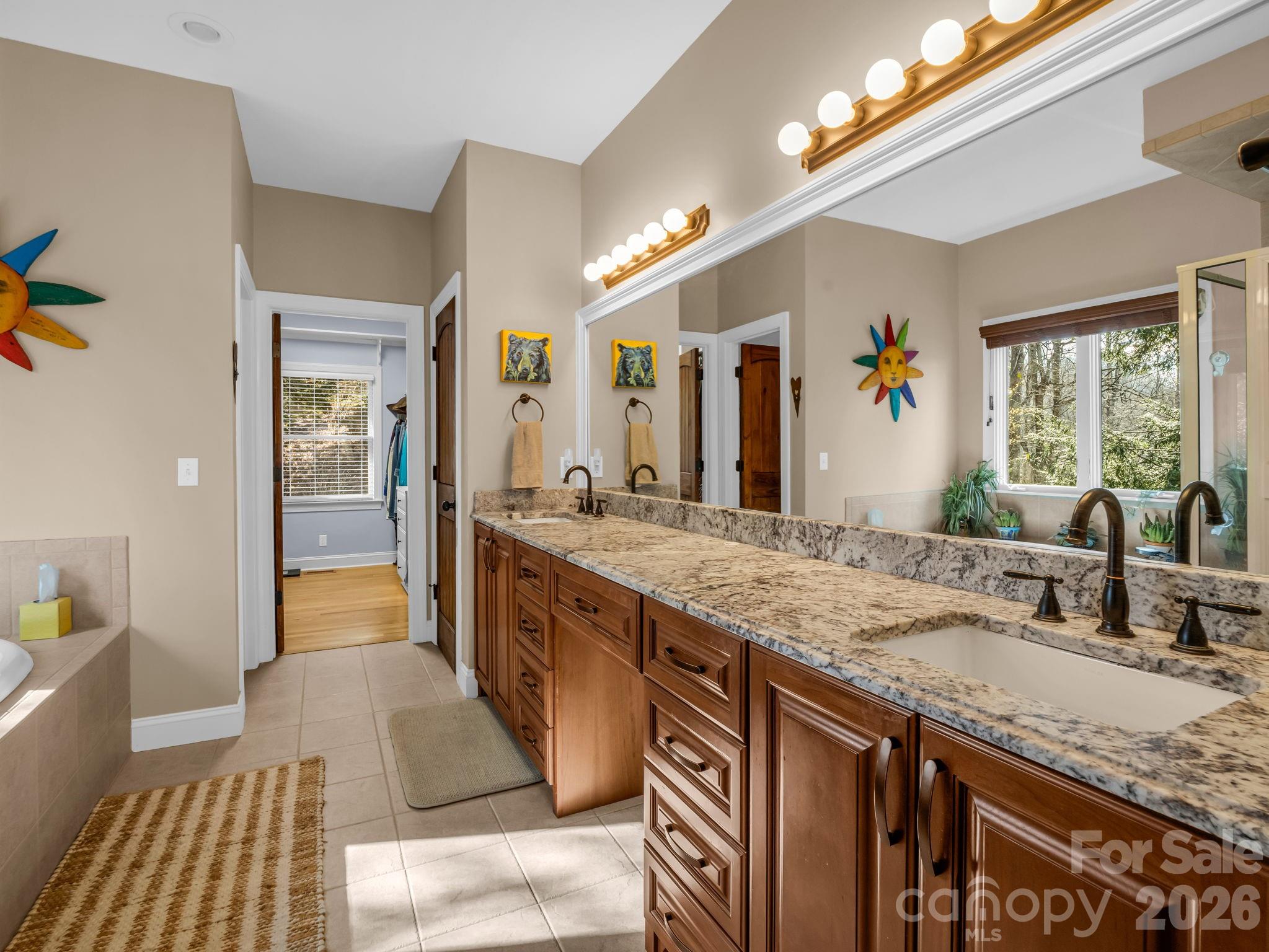 140 Mount Hebron Road — Hendersonville