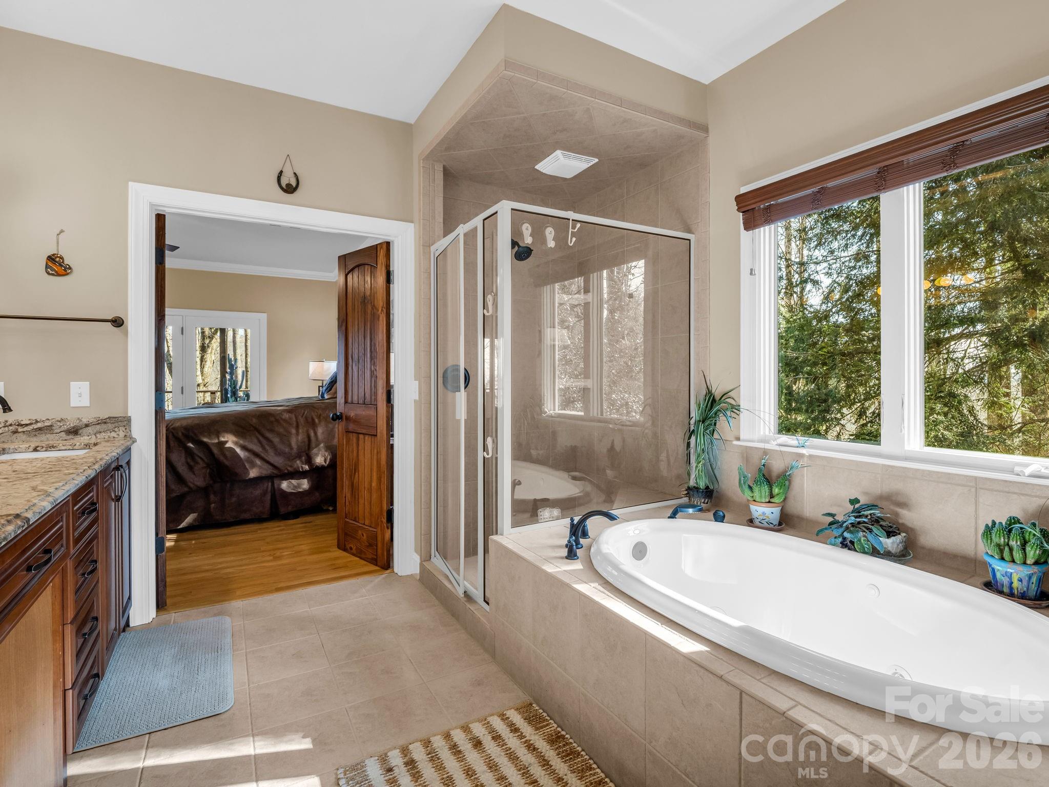 140 Mount Hebron Road — Hendersonville