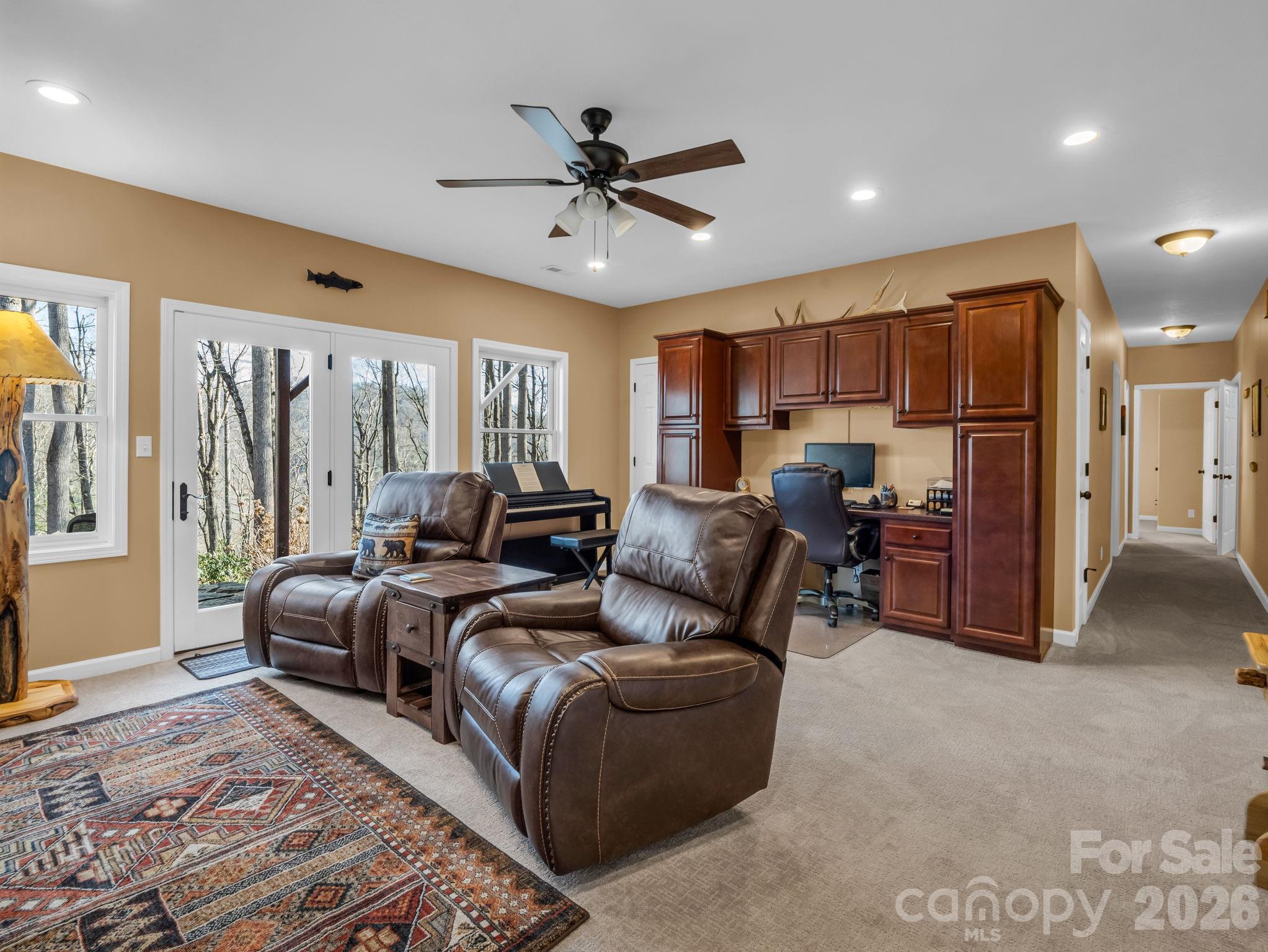 140 Mount Hebron Road — Hendersonville