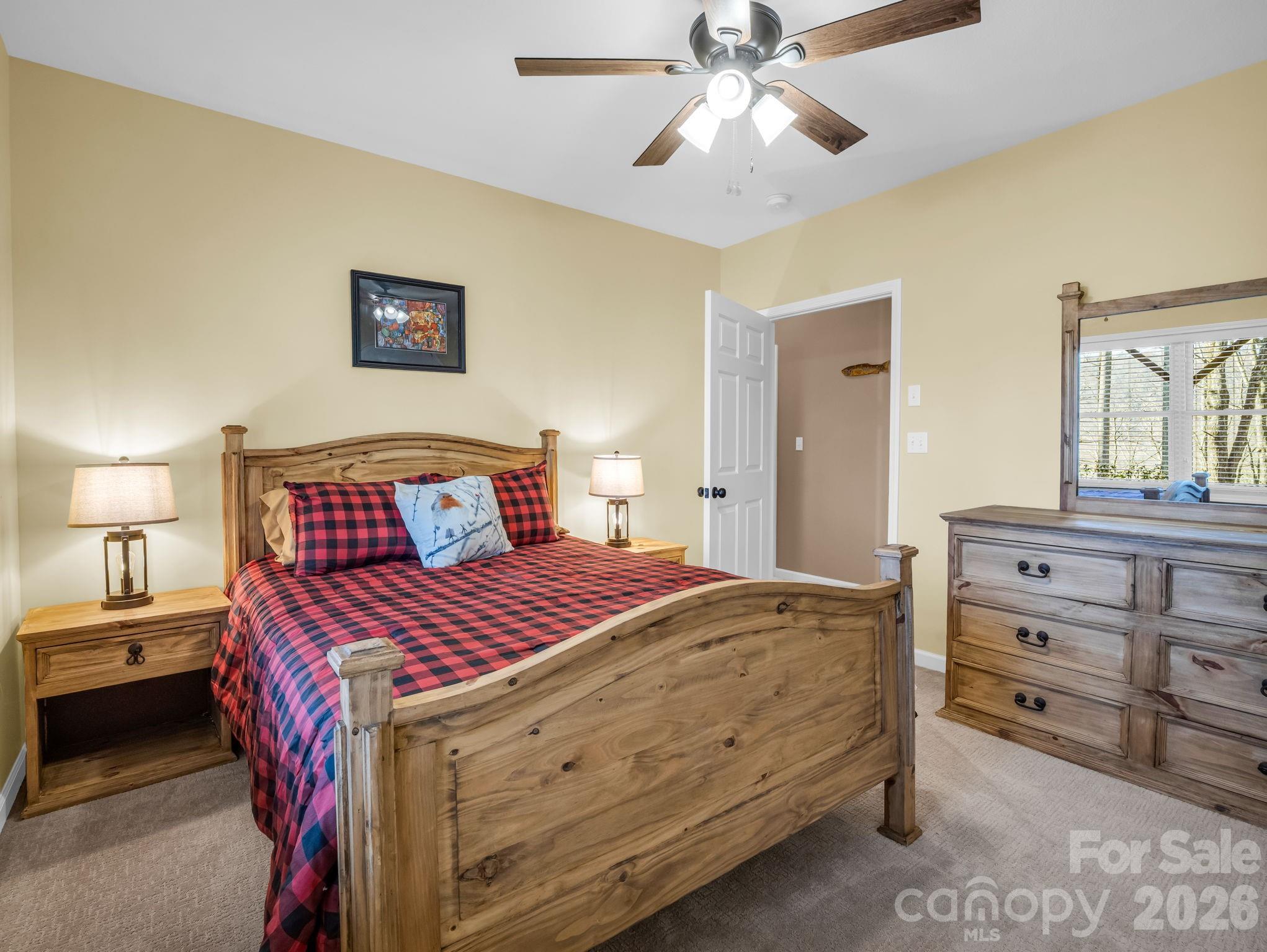 140 Mount Hebron Road — Hendersonville