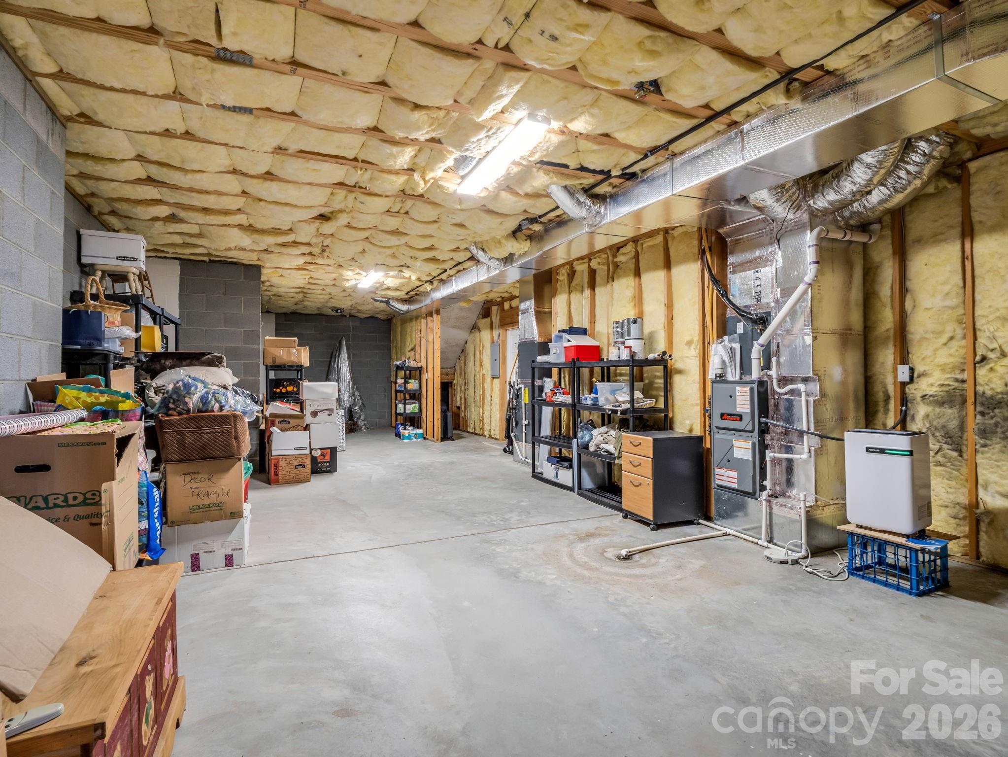 140 Mount Hebron Road — Hendersonville